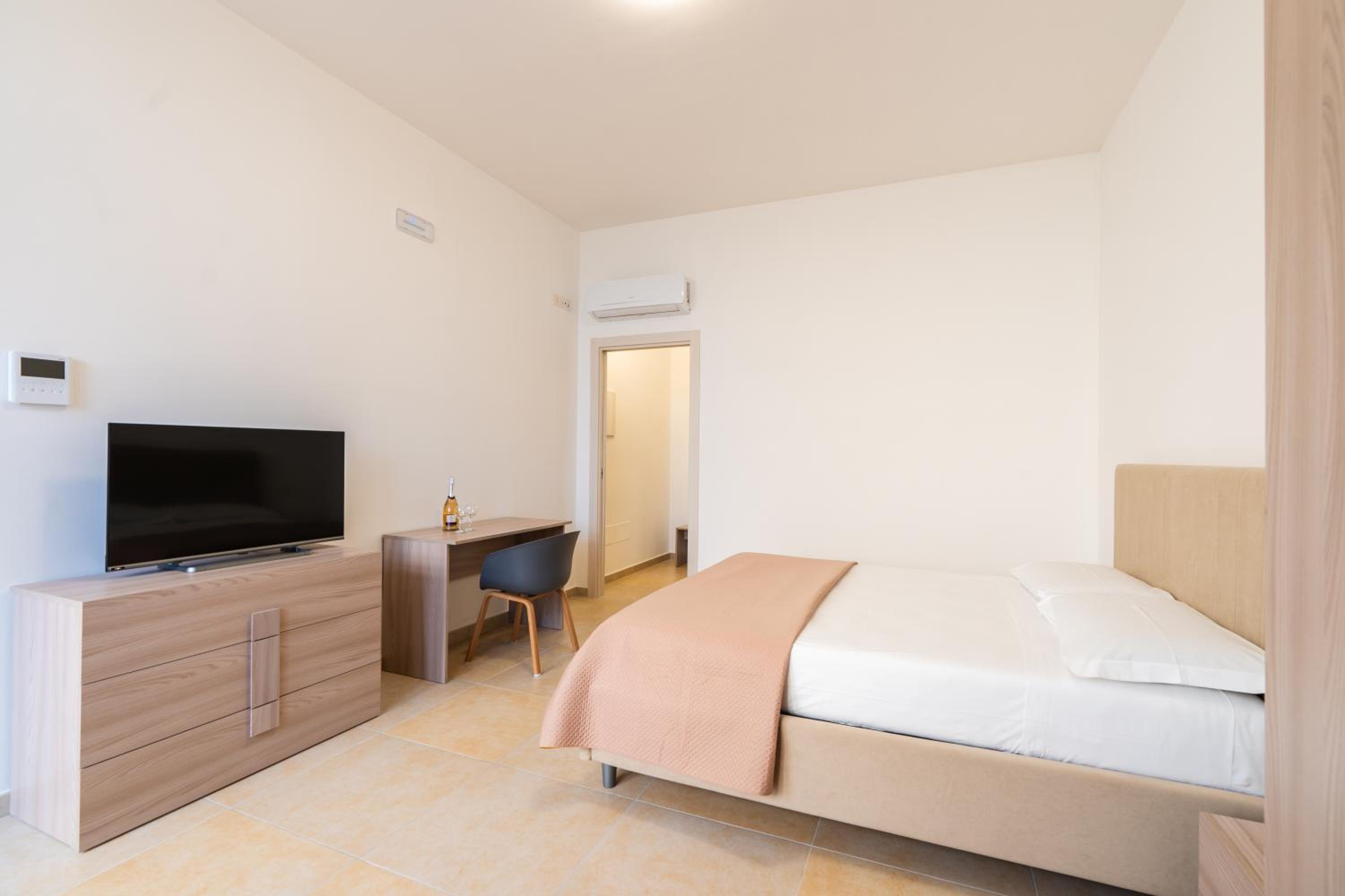 Double Room photo 3