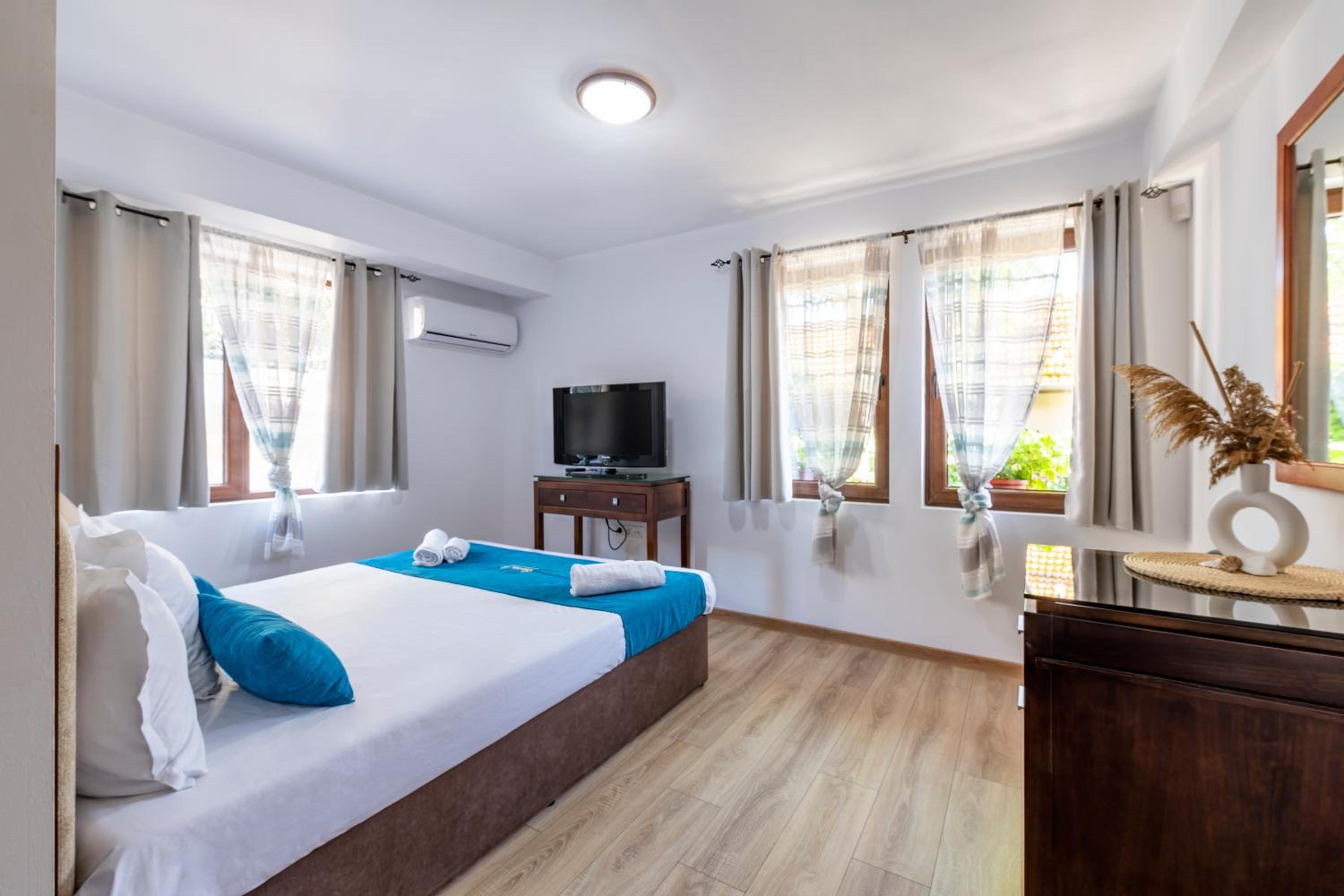 Deluxe Double Room photo 3