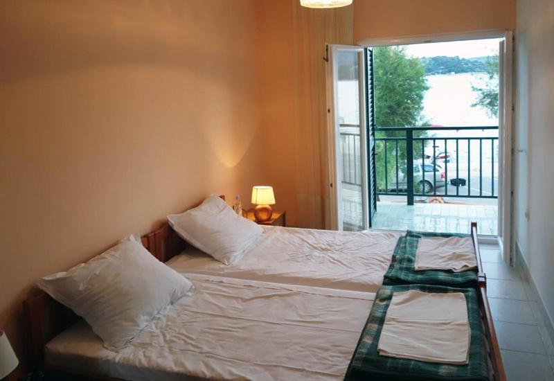 Apartment with Terrace photo 1
