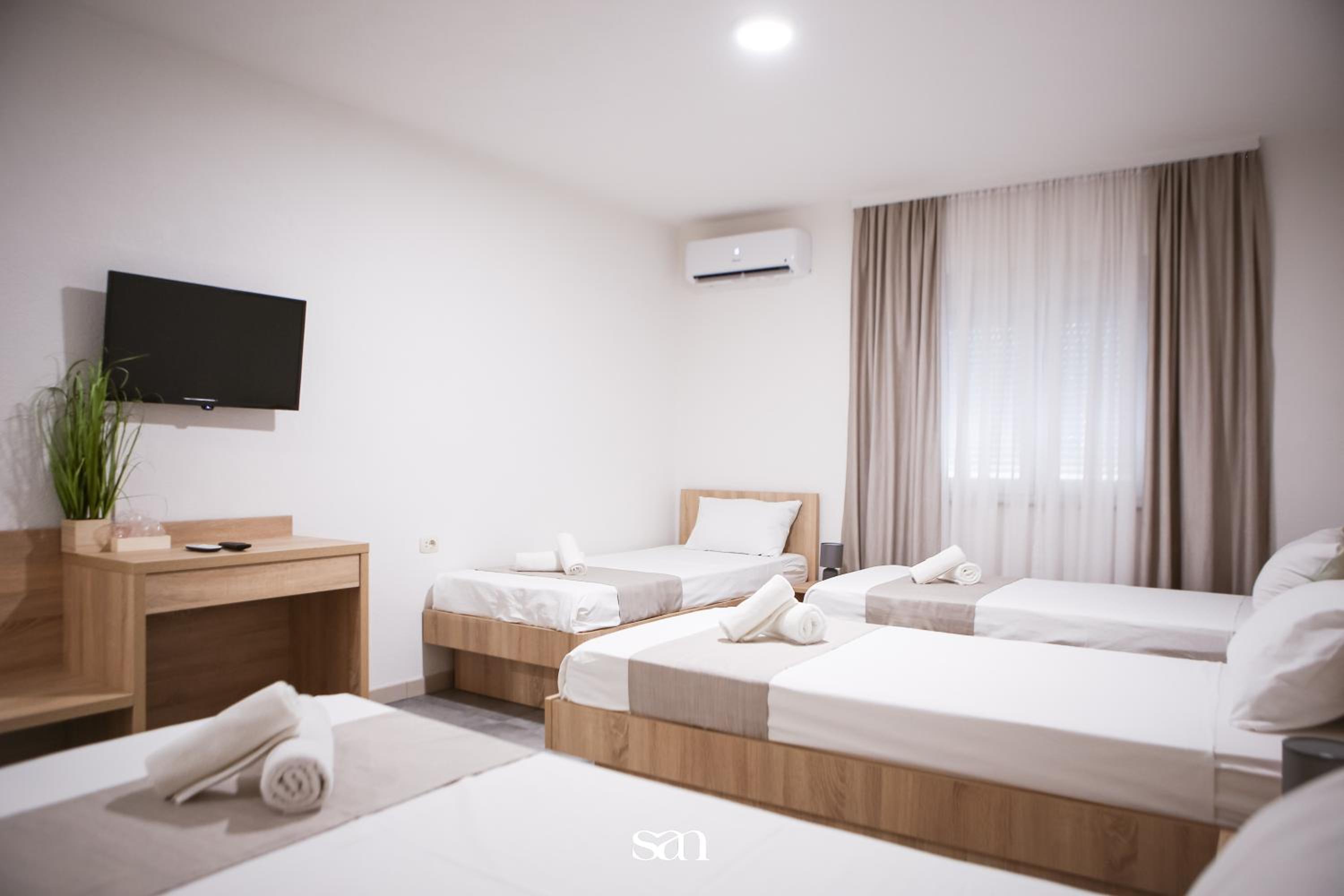 Quadruple Room photo 2