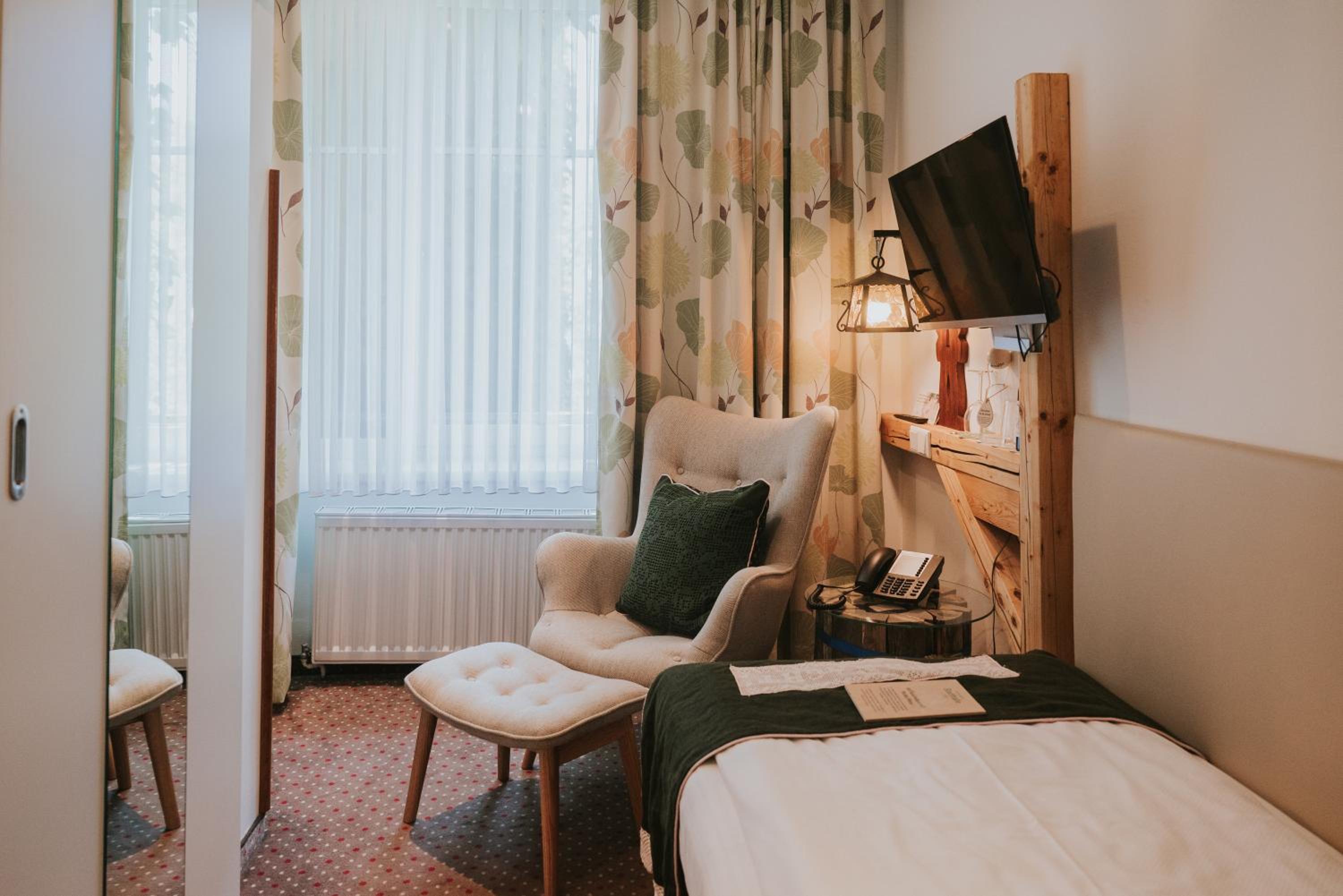 Budget Single Room