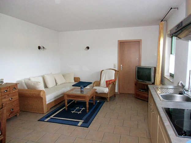 One-Bedroom Apartment with Terrace photo 1