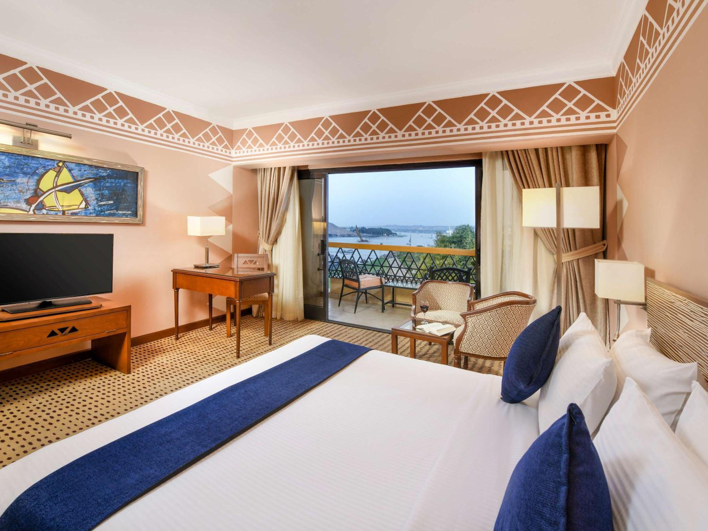 Superior King Room with Nile View