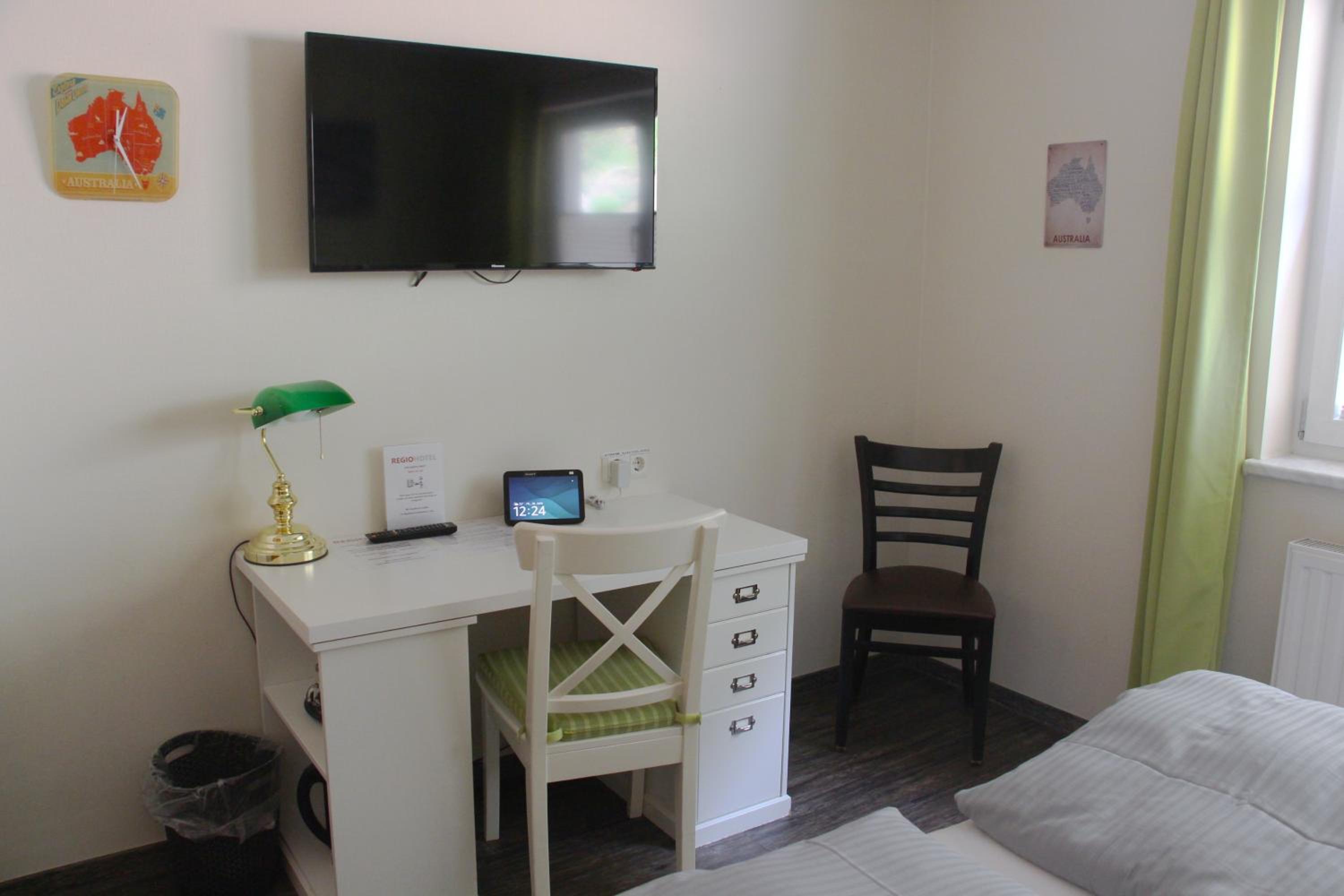 Double Room - Photo 5