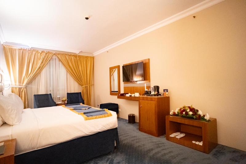 Double Room - Photo 5