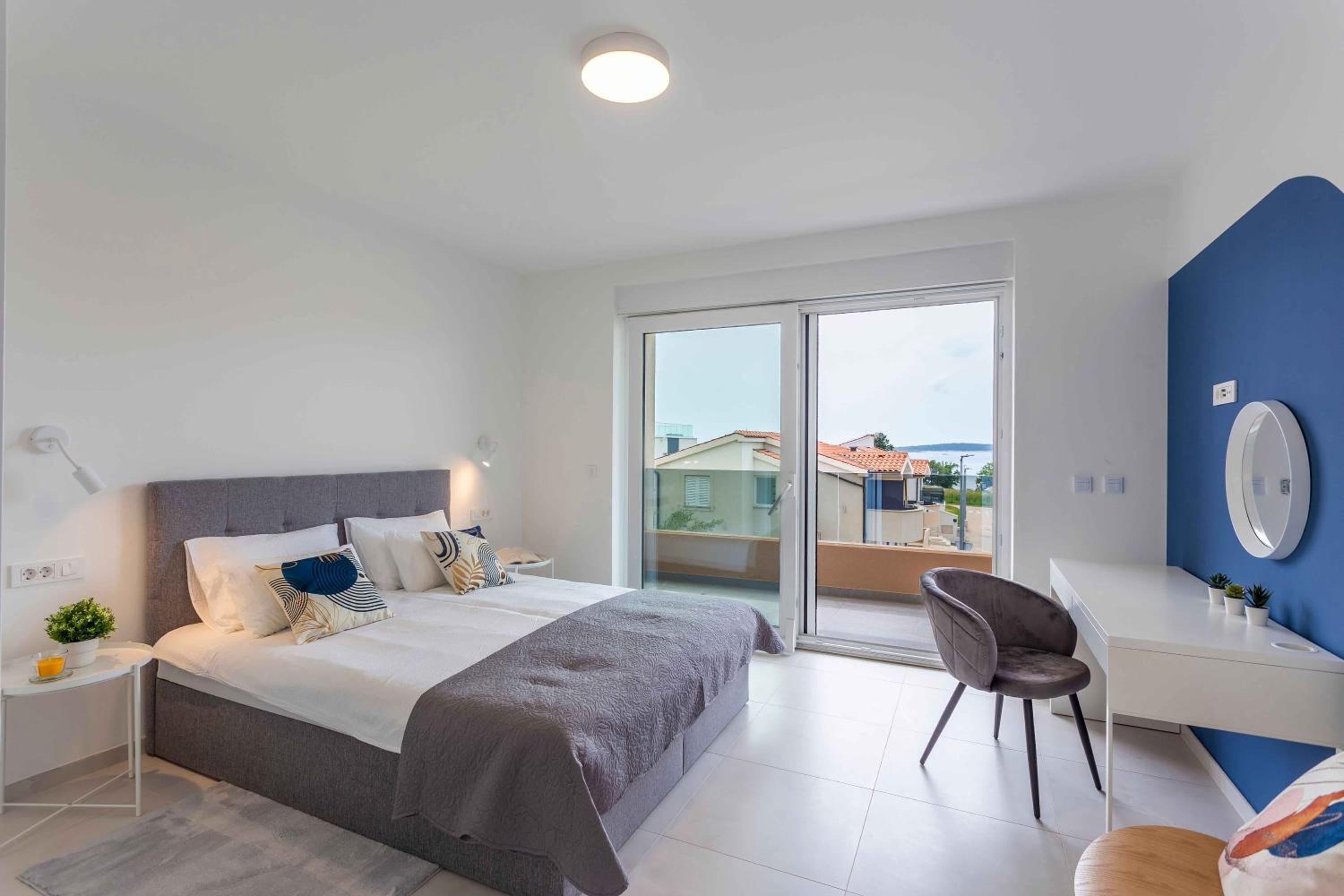 Four-Bedroom Deluxe Apartment