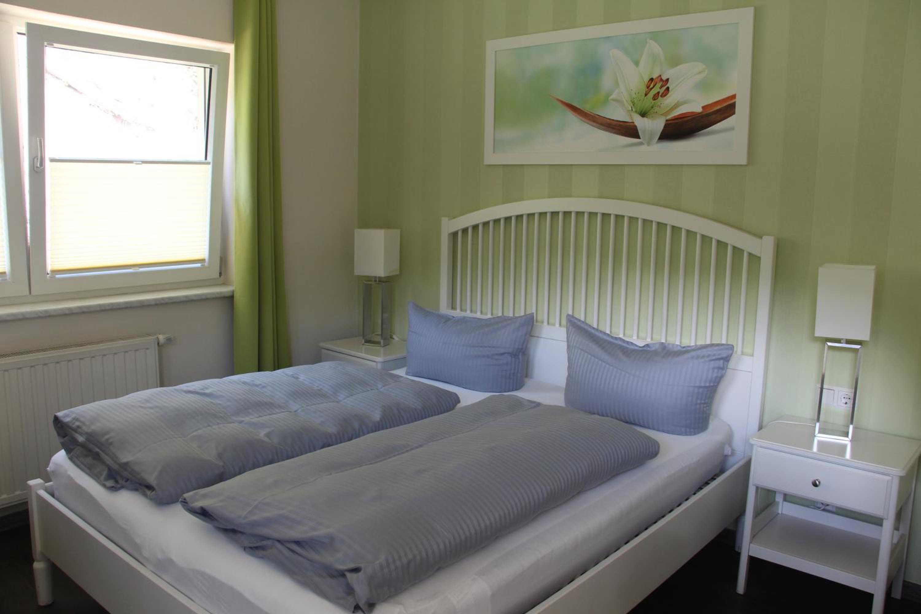 Double Room with Balcony - Photo 2