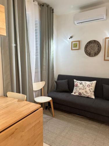One-Bedroom Apartment with Balcony photo 2