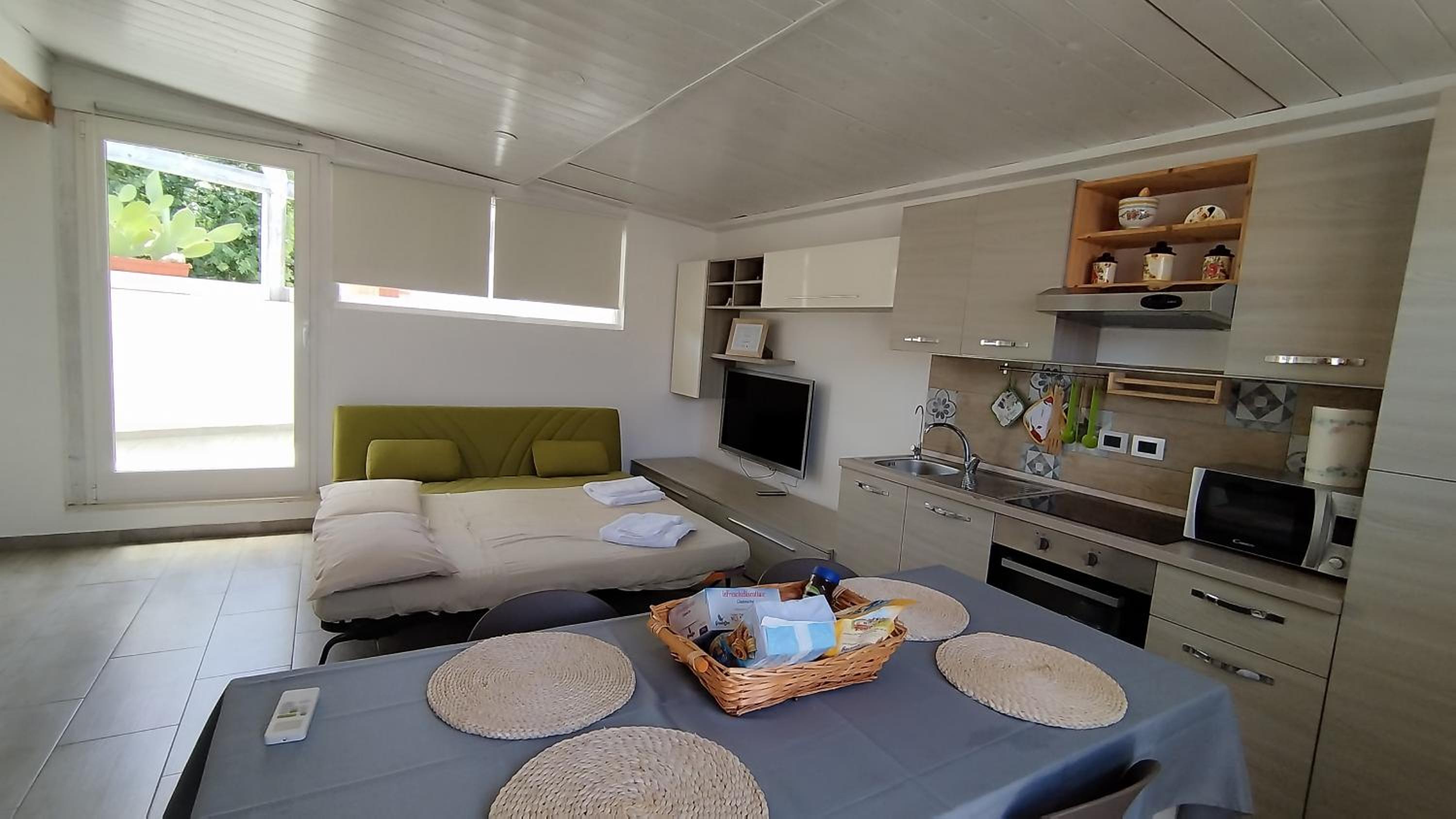 Family Room photo 3