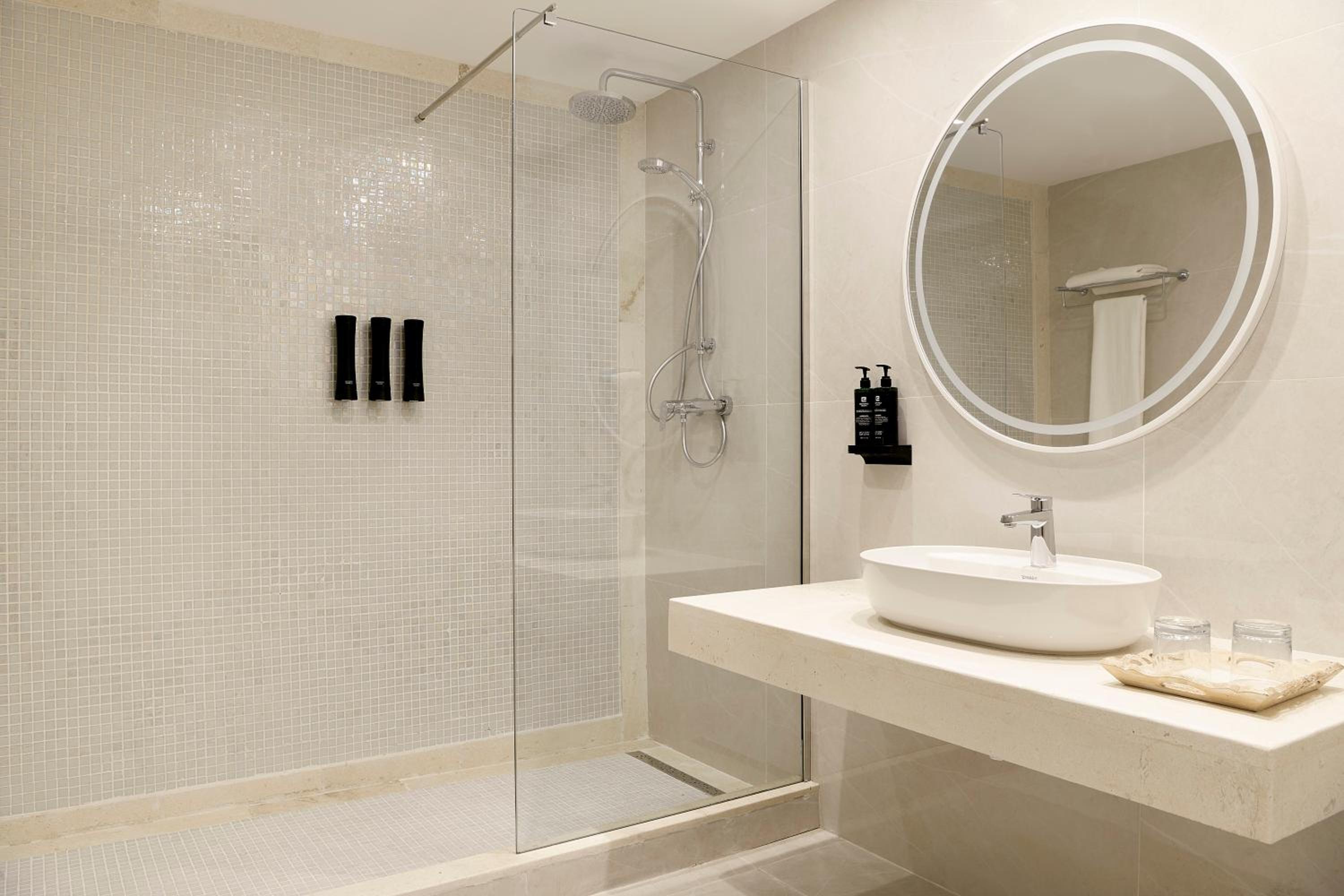 Junior Suite Single Use photo 2