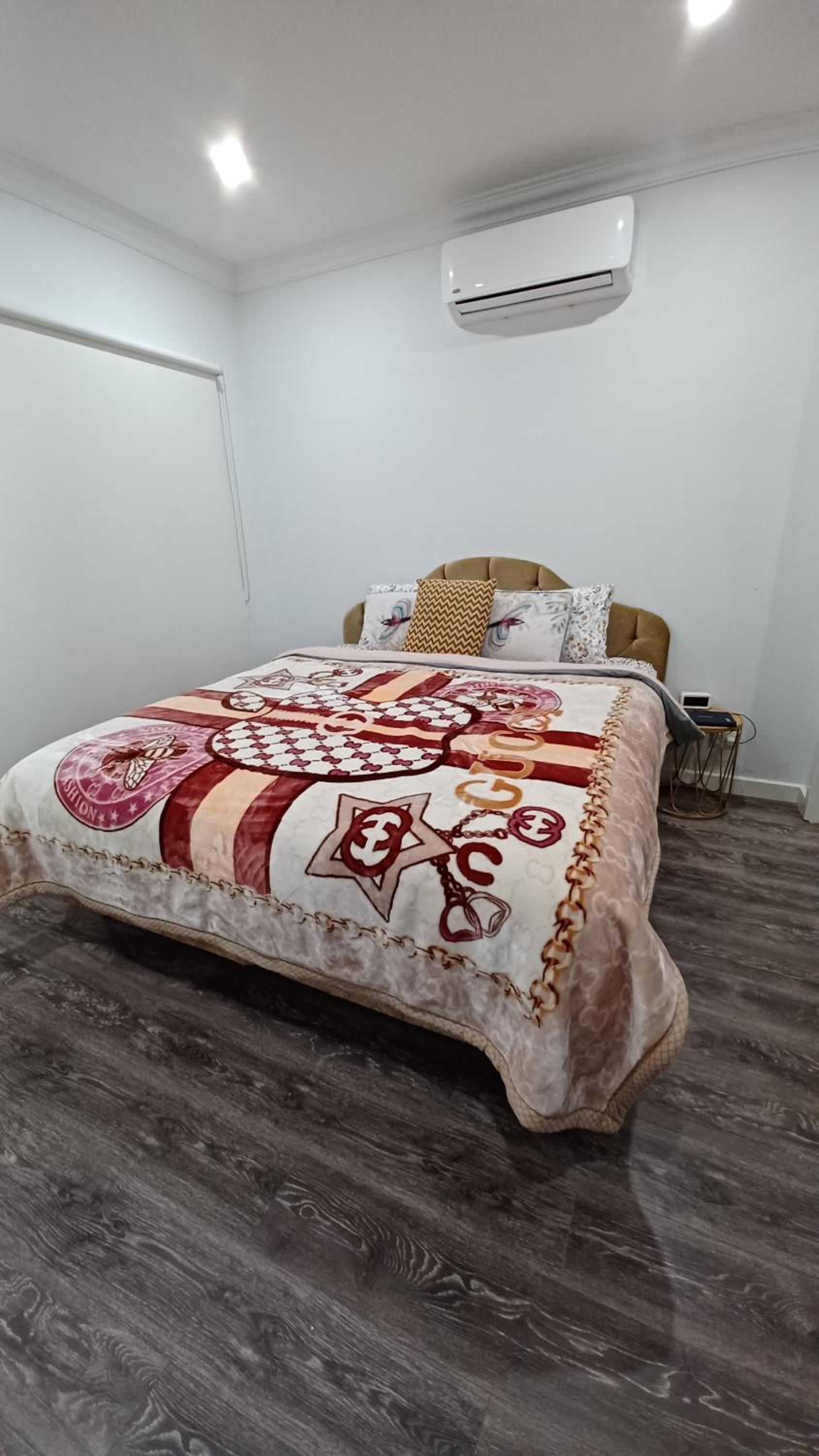 Three-Bedroom House photo 2