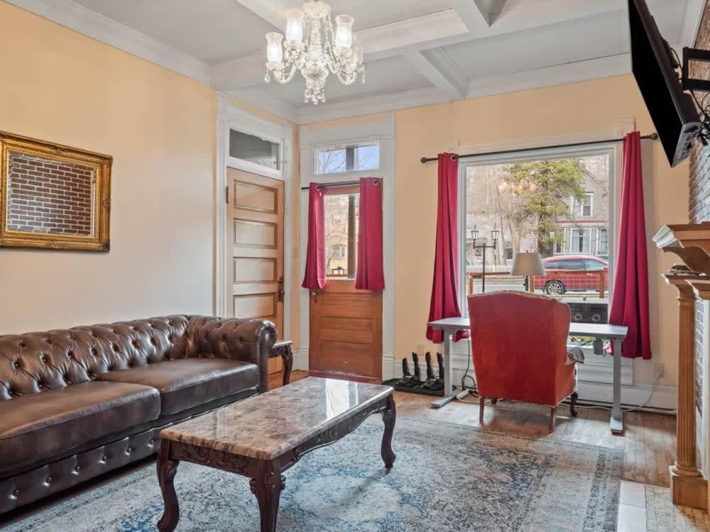 Apartment photo 2