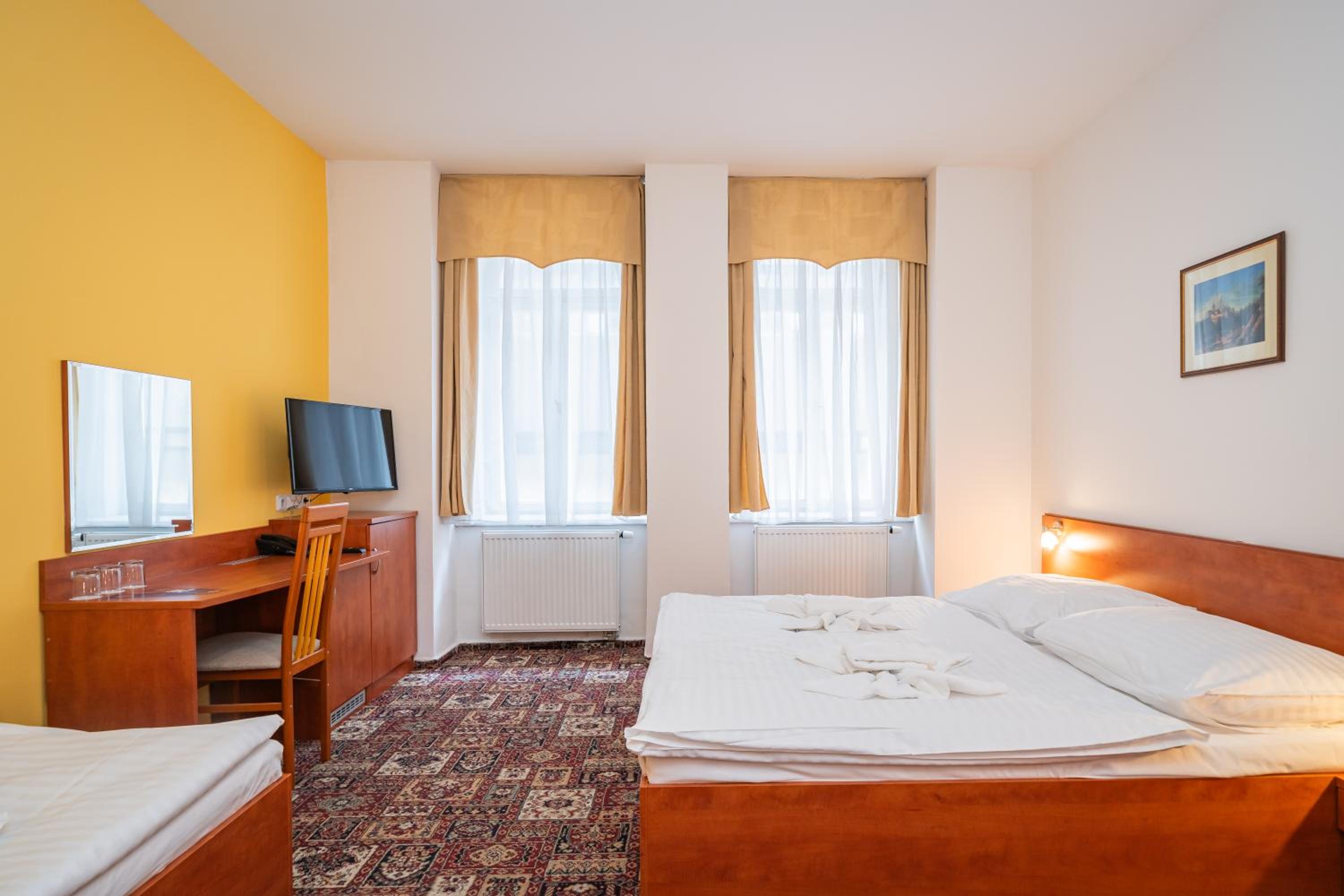 Triple Room