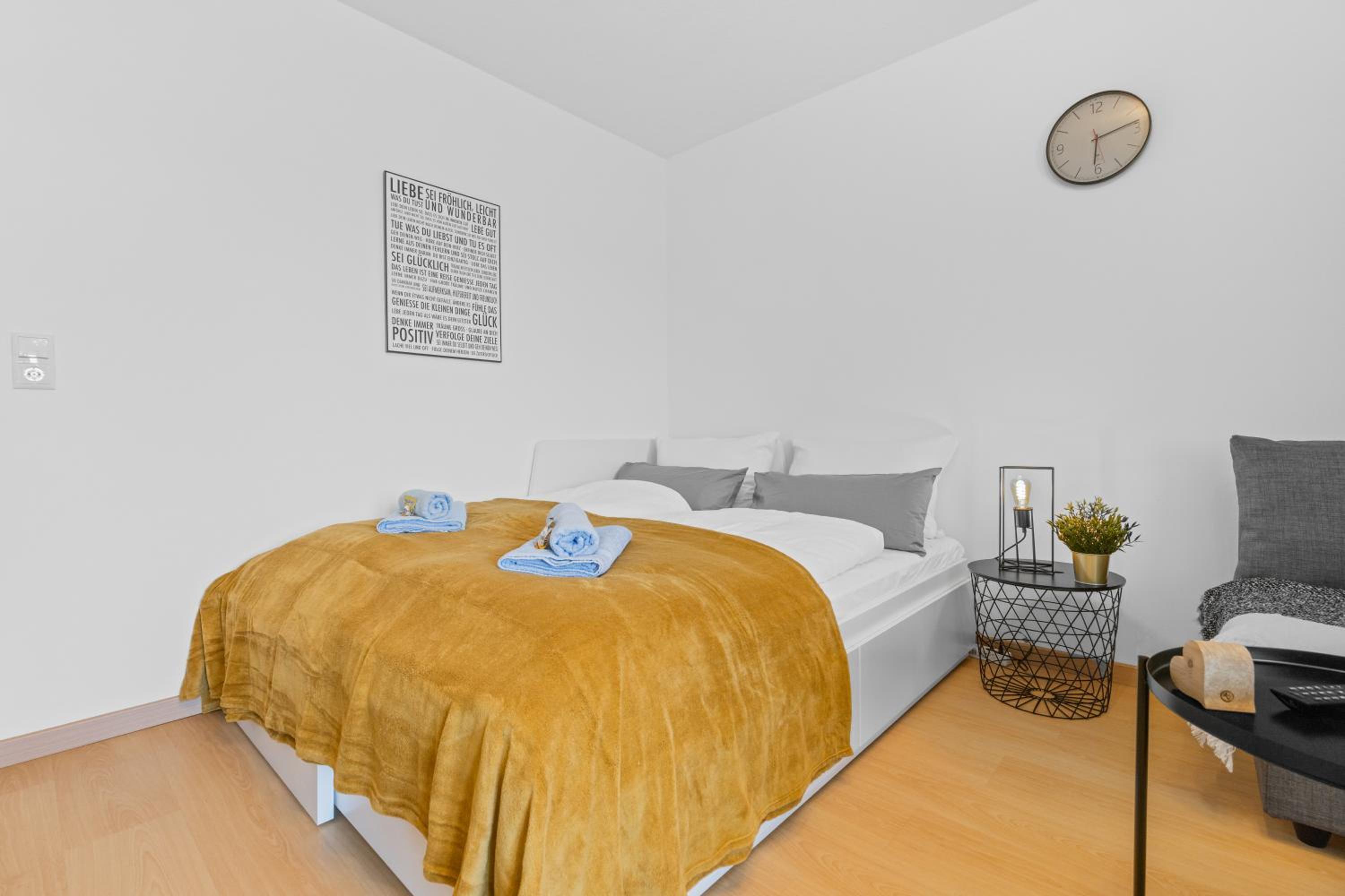 One-Bedroom Apartment photo 2
