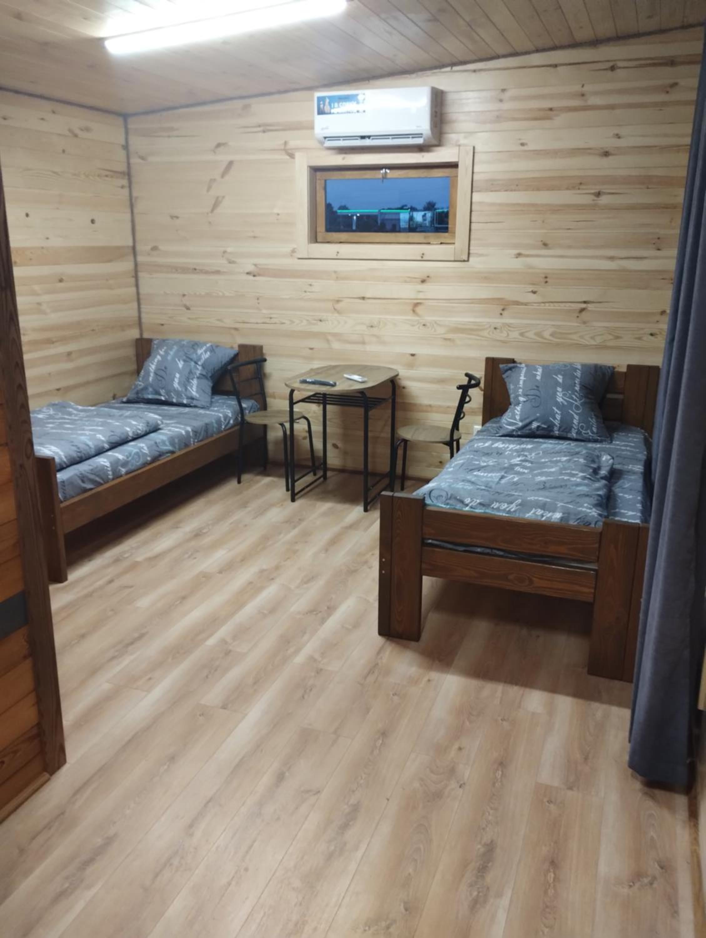 Twin Room with Bathroom photo 1