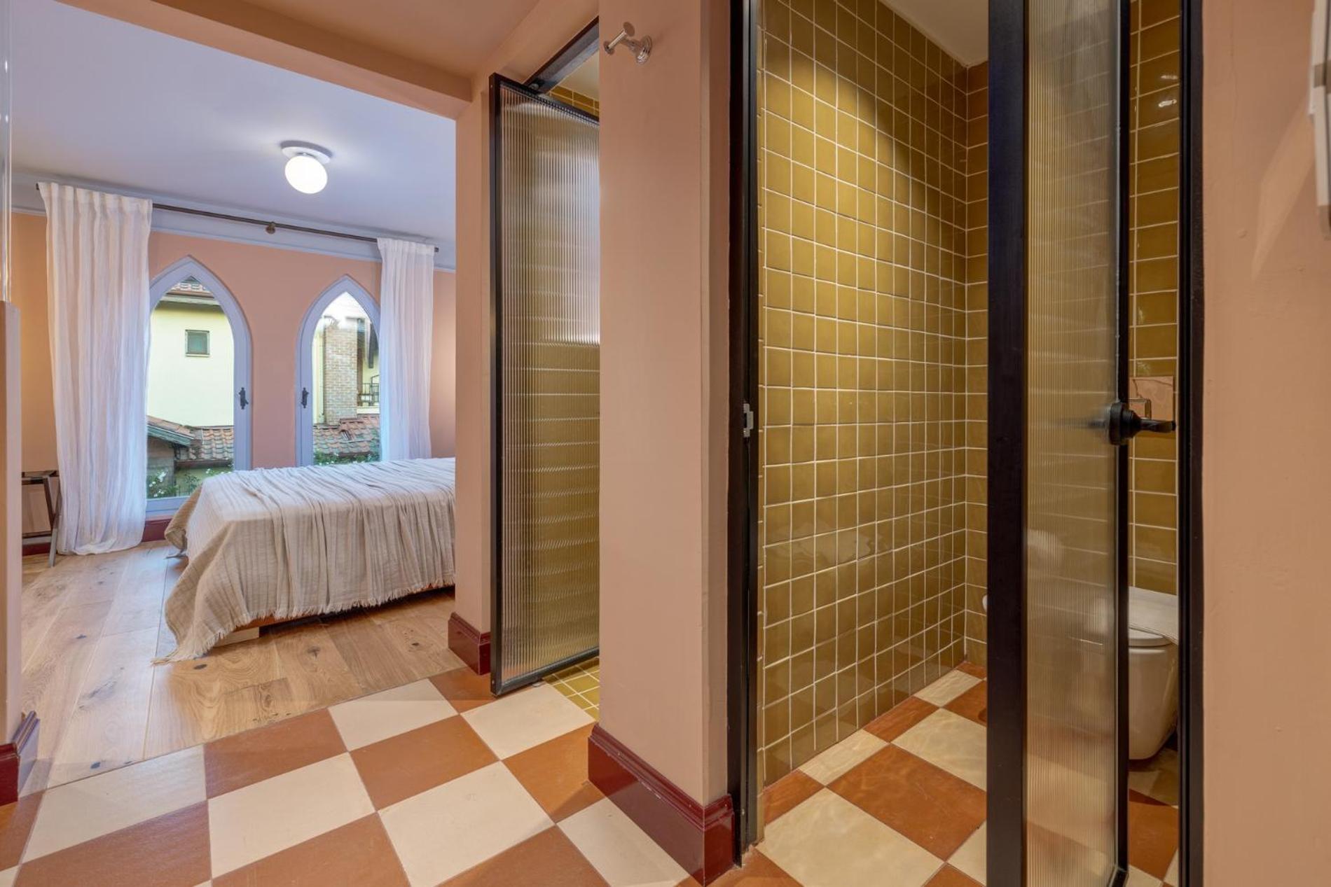 Double or Twin Room - Photo 5