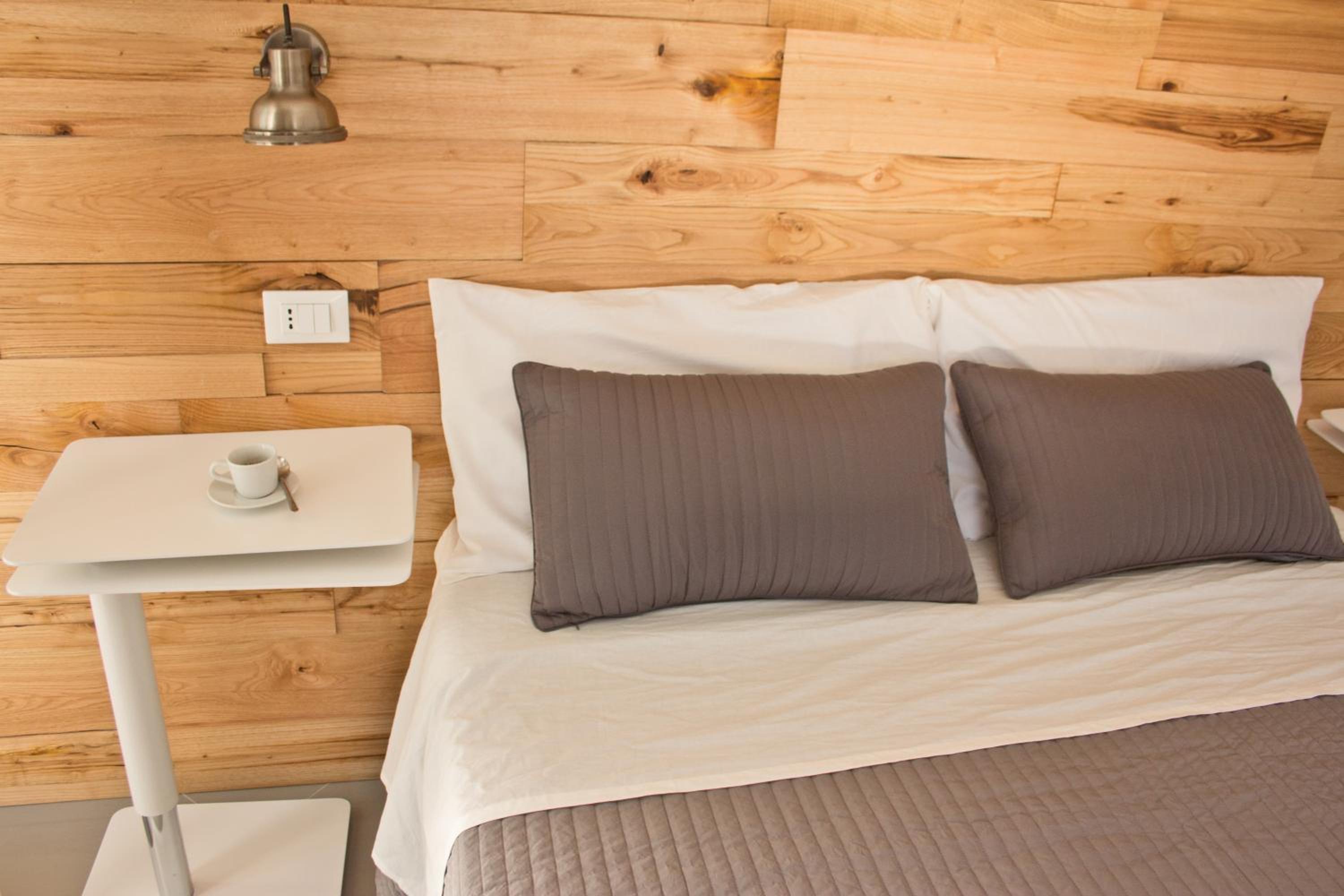 Superior Double Room with Terrace and Patio photo 2