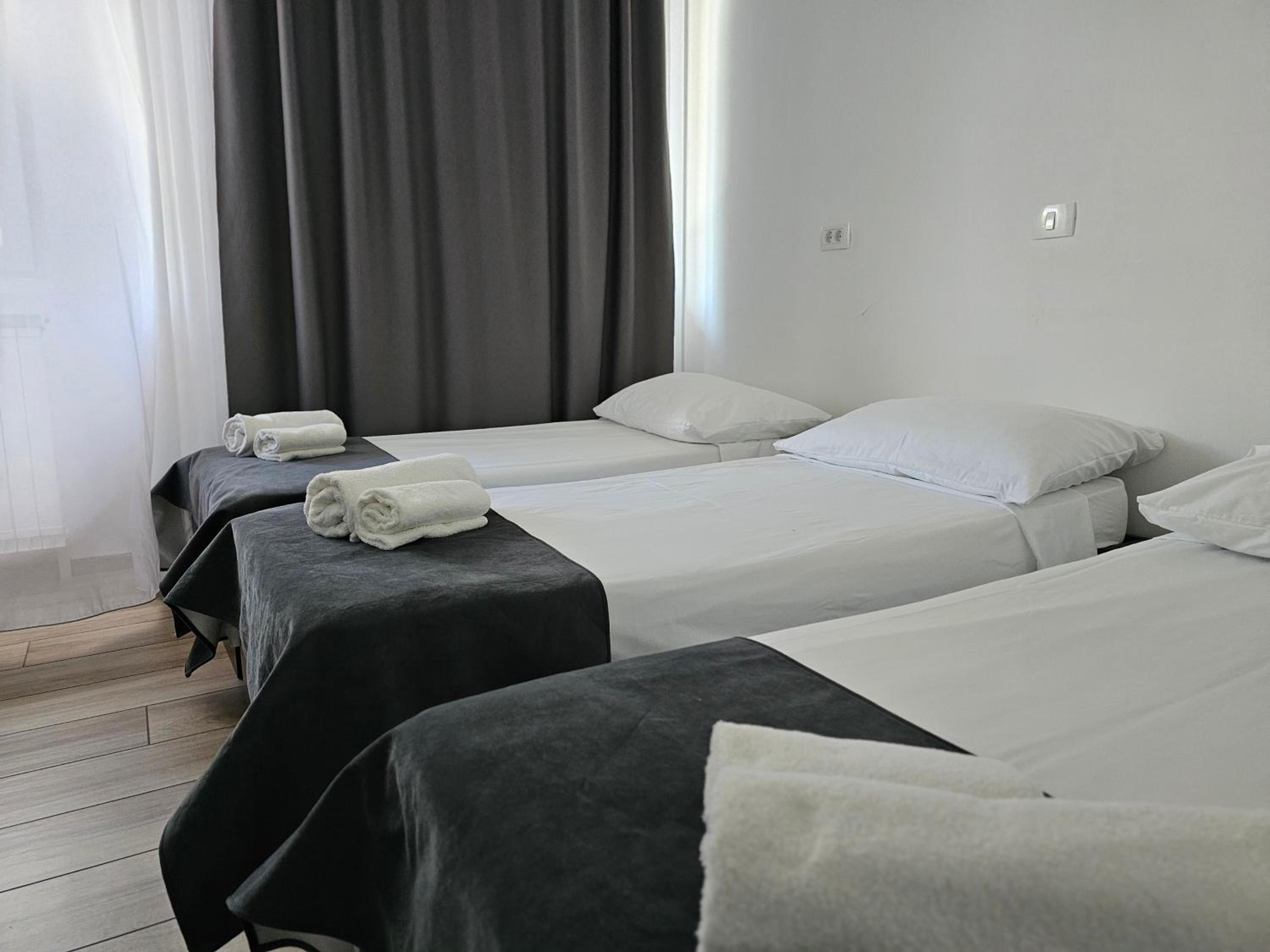 Triple Room photo 2
