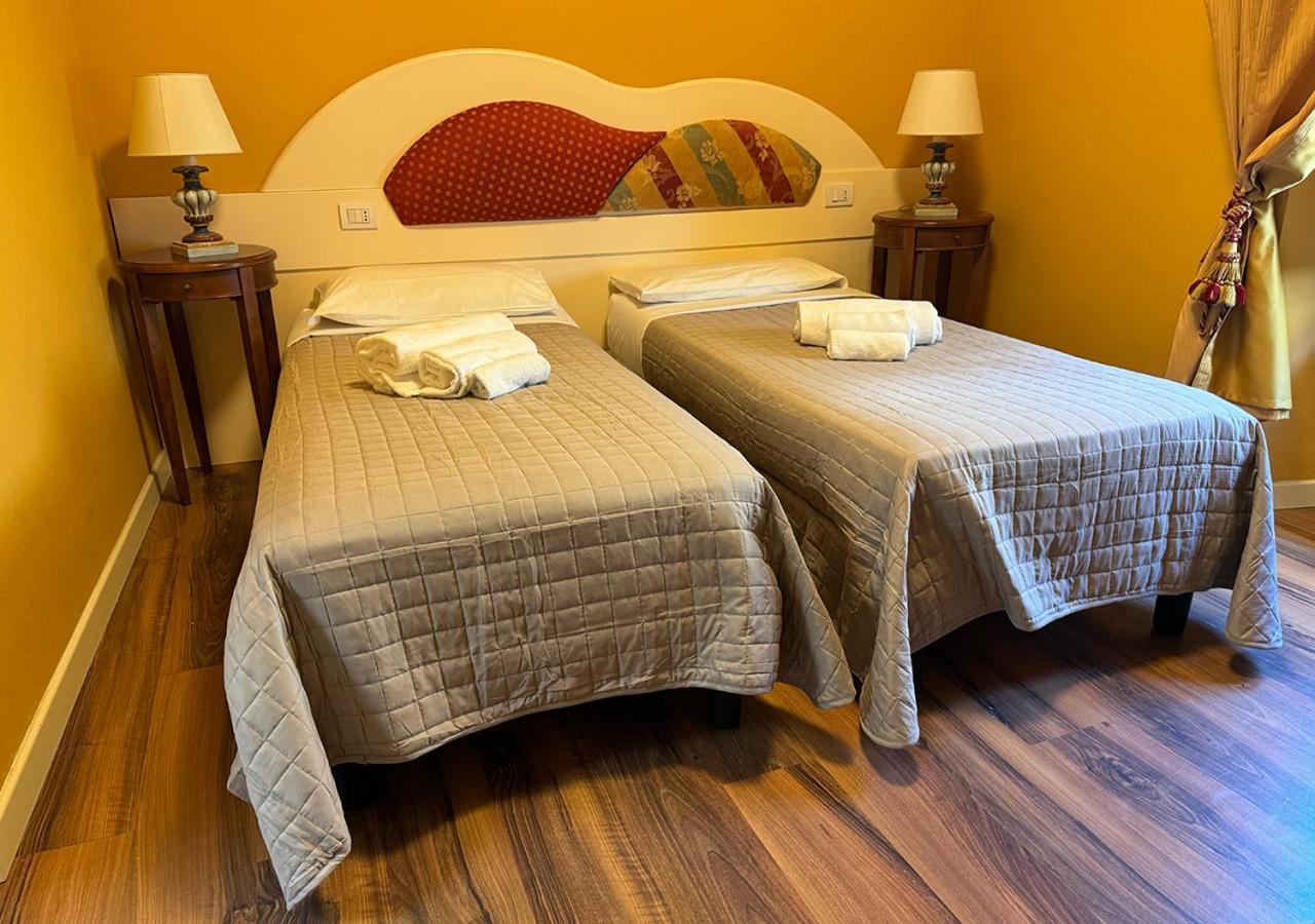 Double or Twin Room photo 1