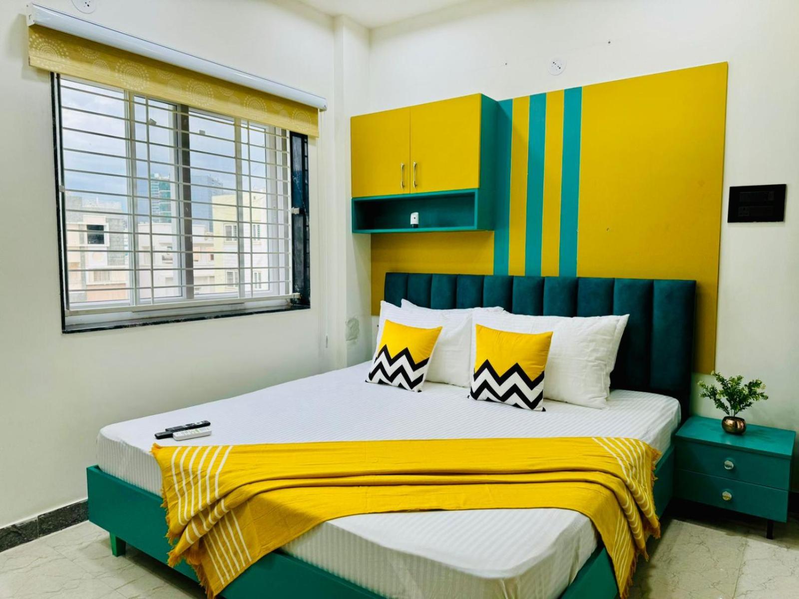 Standard Two Bedroom Apartment - Photo 14