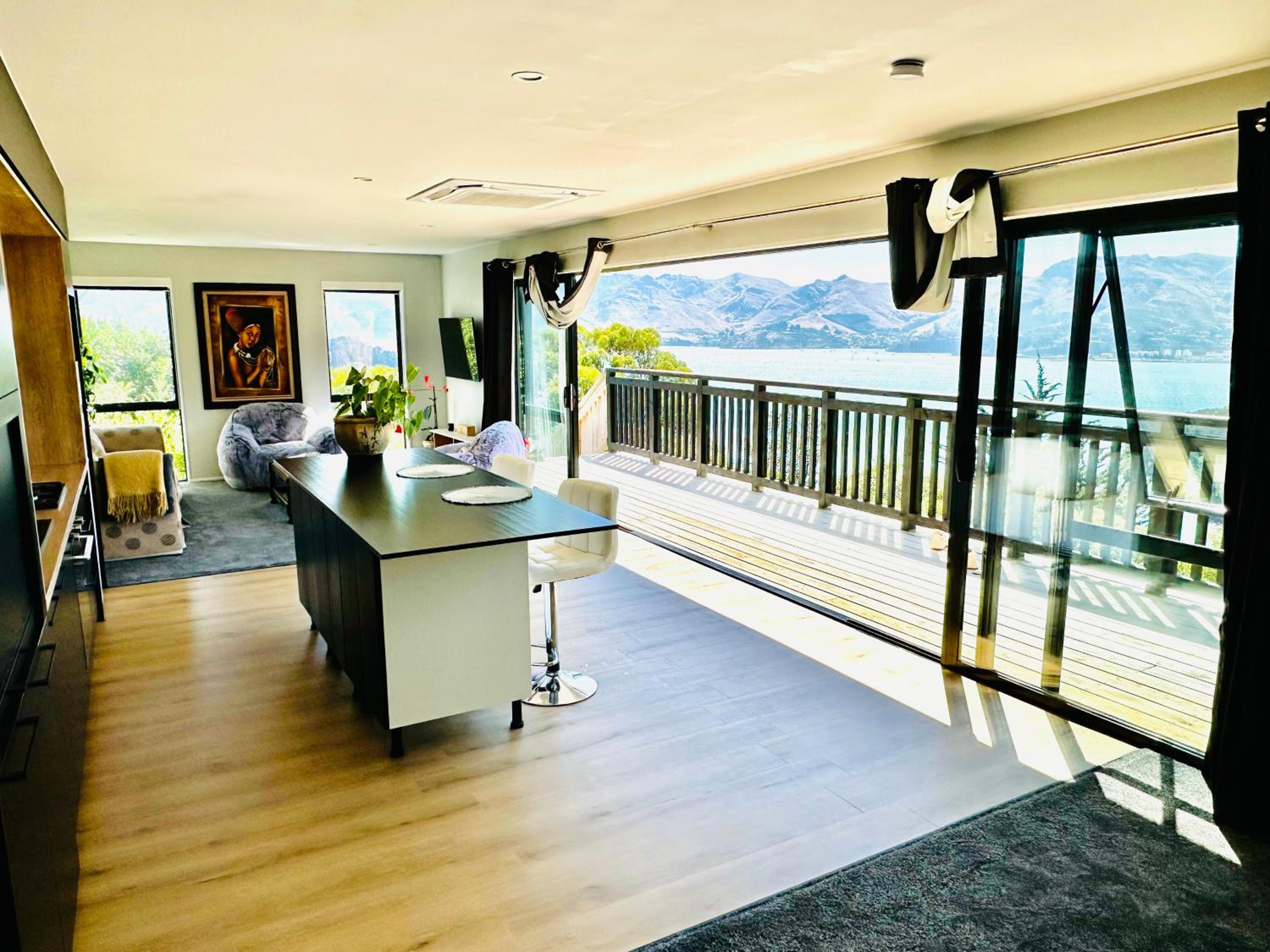 One-Bedroom House photo 2