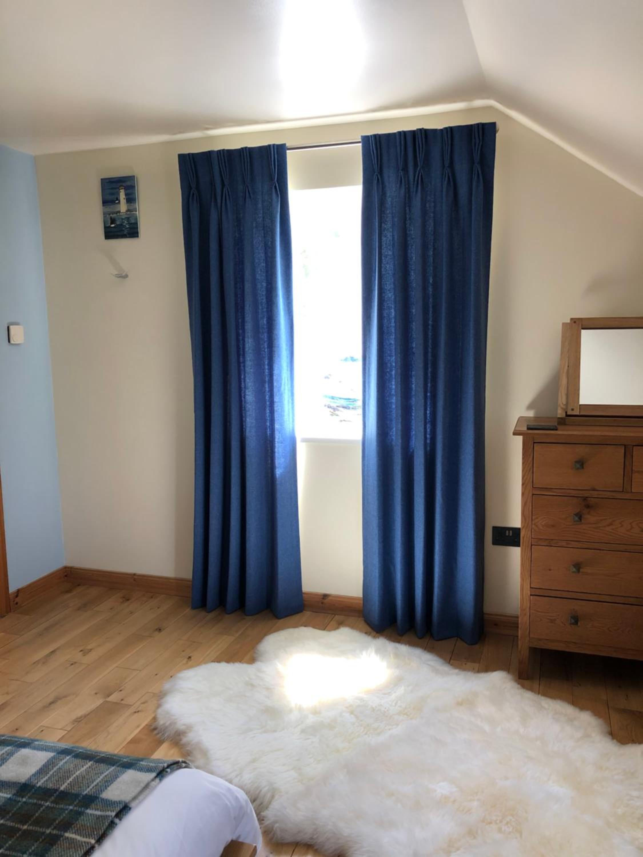 Six-Bedroom House photo 1