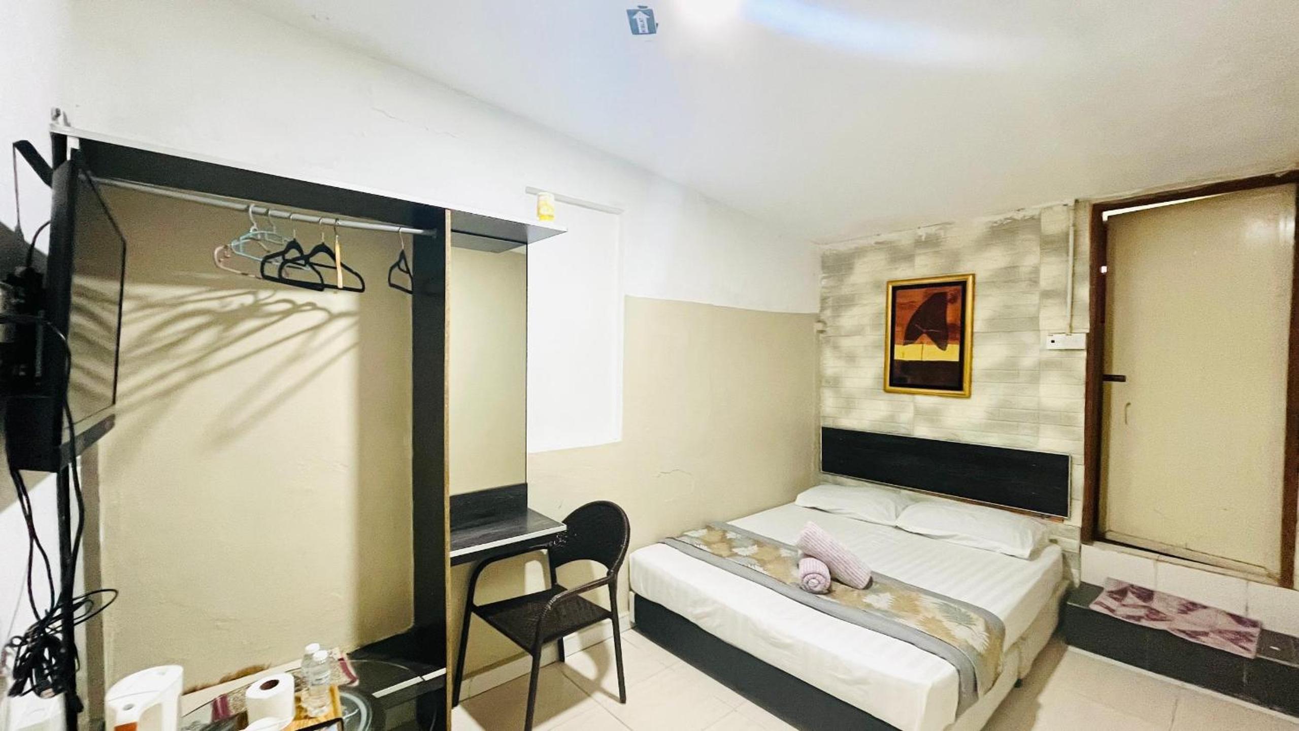 Queen Room