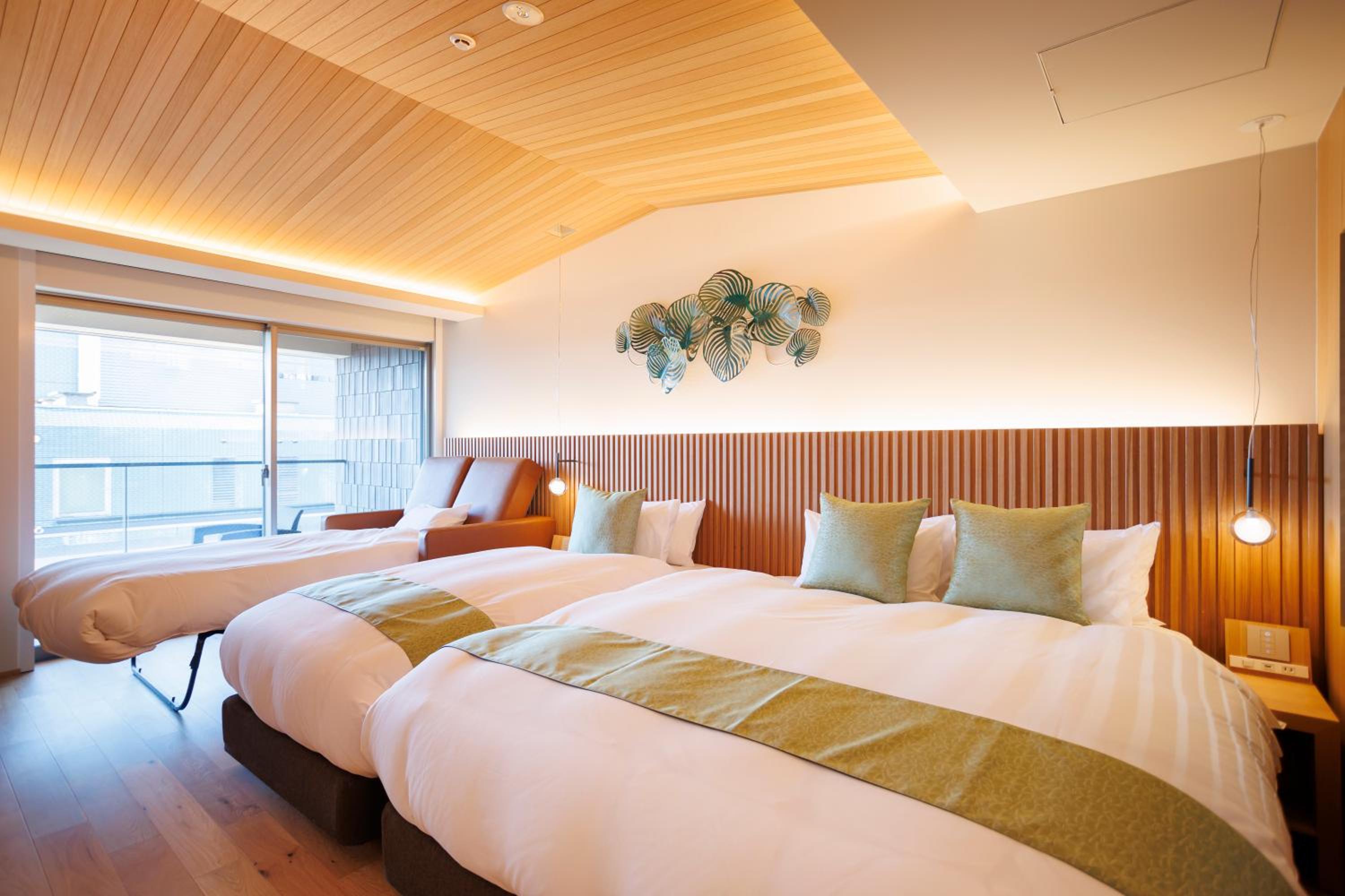 Deluxe Queen Room with Sauna - Photo 9