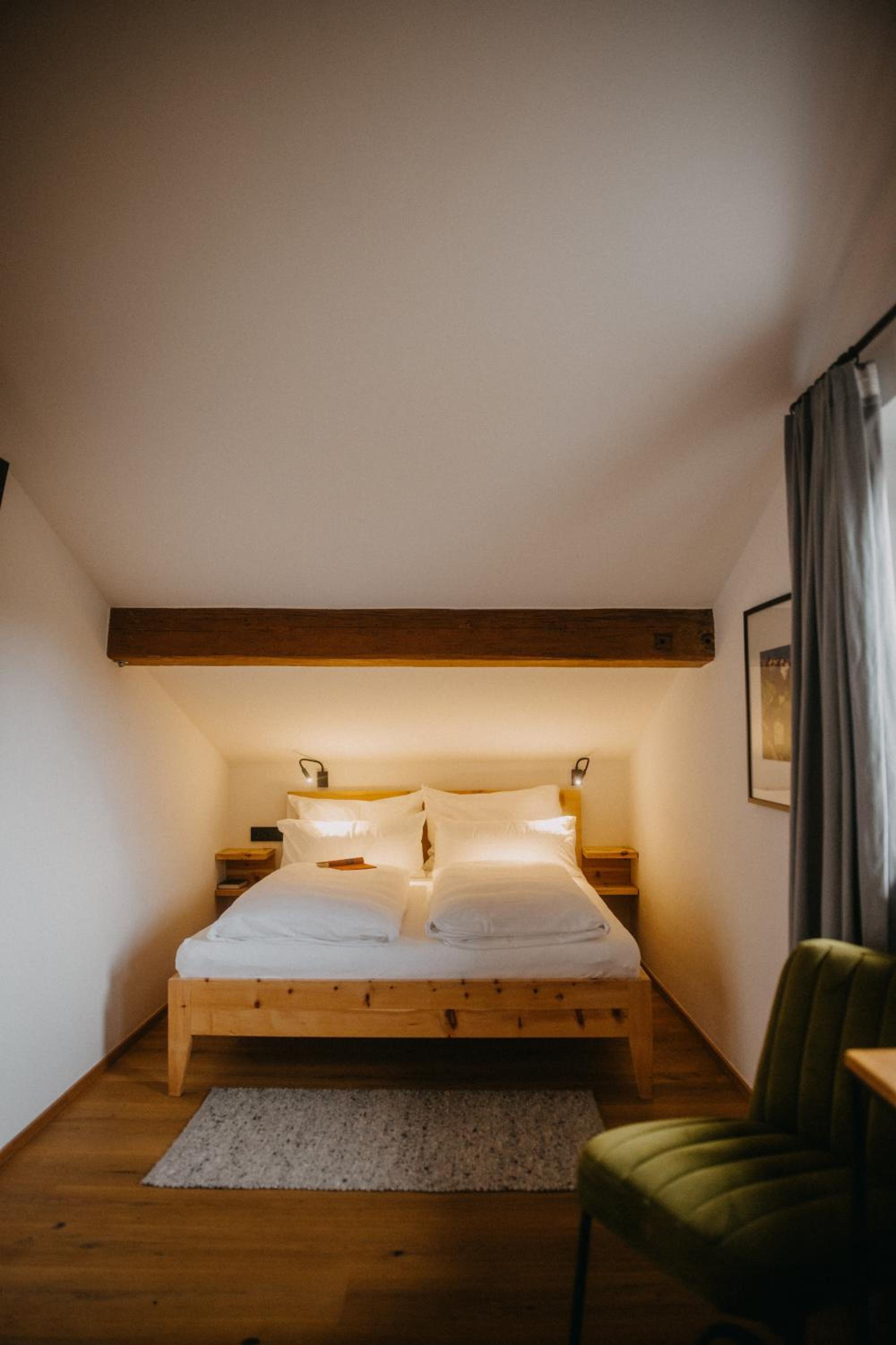Economy Double Room - Photo 2