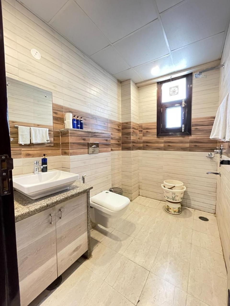 Two-Bedroom Apartment - Photo 4
