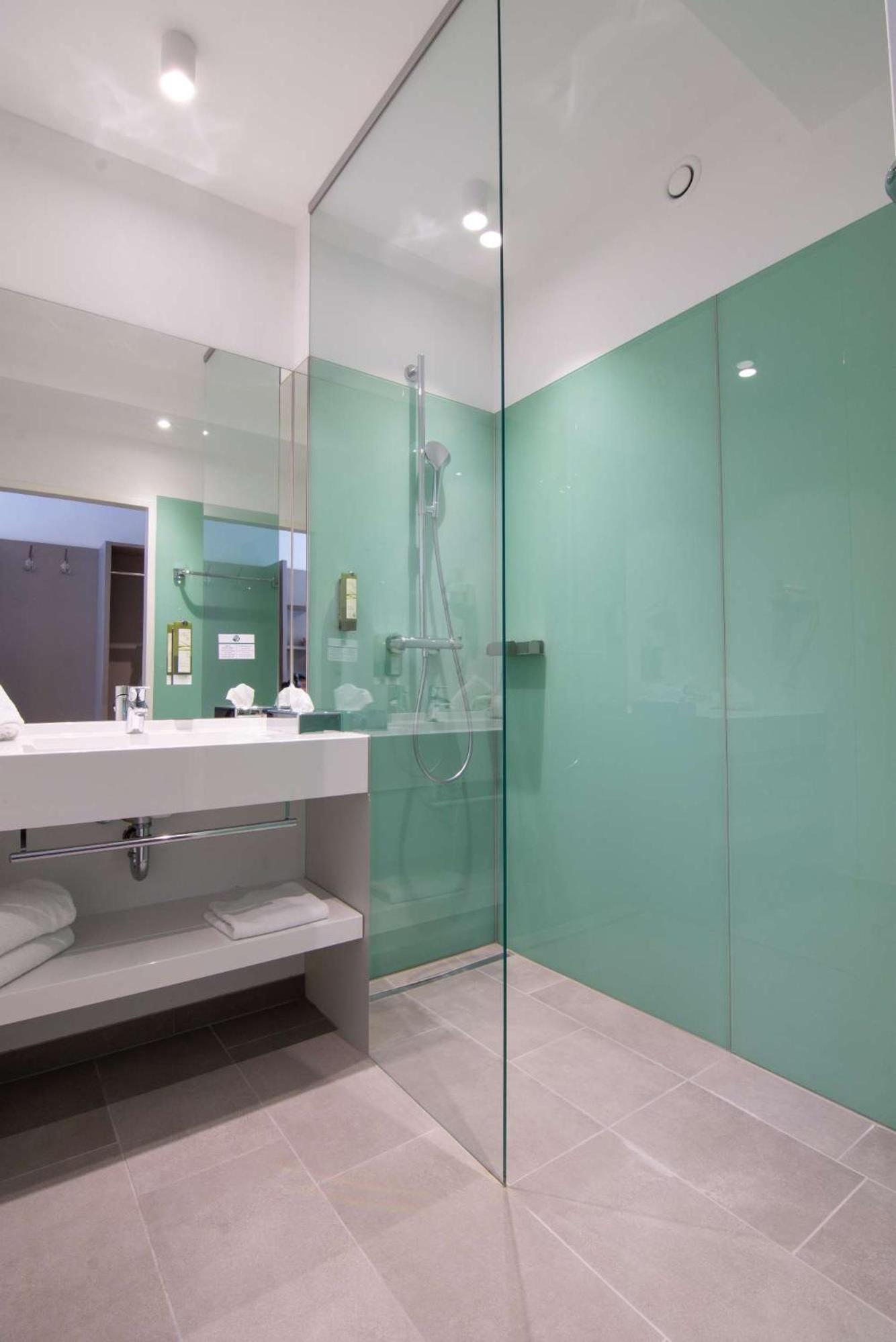 Standard Double Room with Double Bed - Photo 11