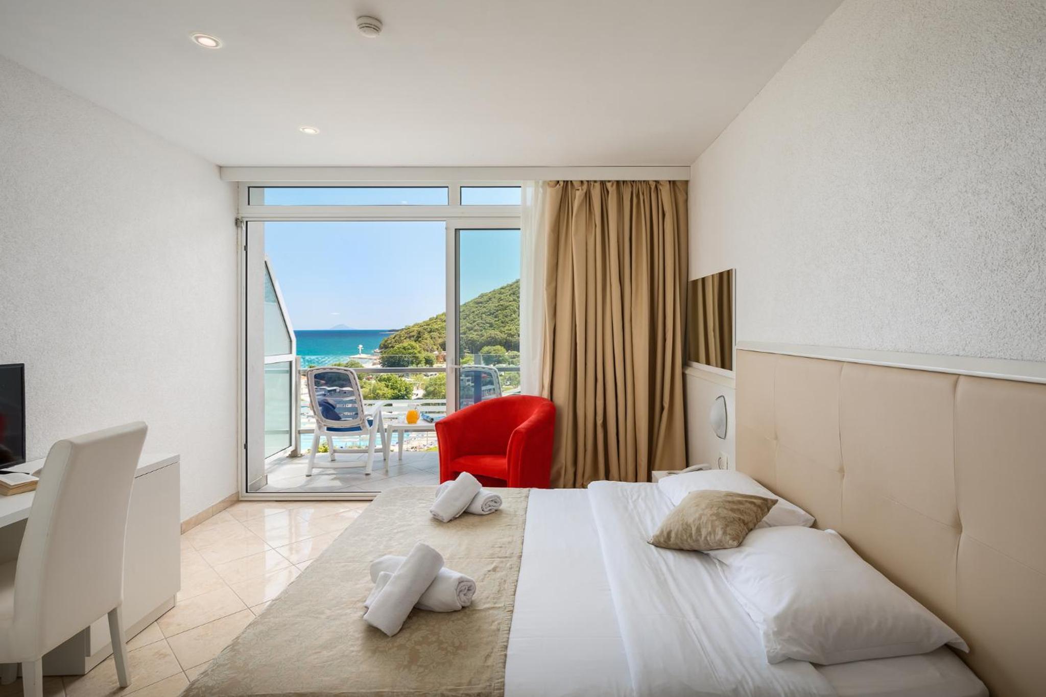 Standard Double or Twin Room with Sea View
