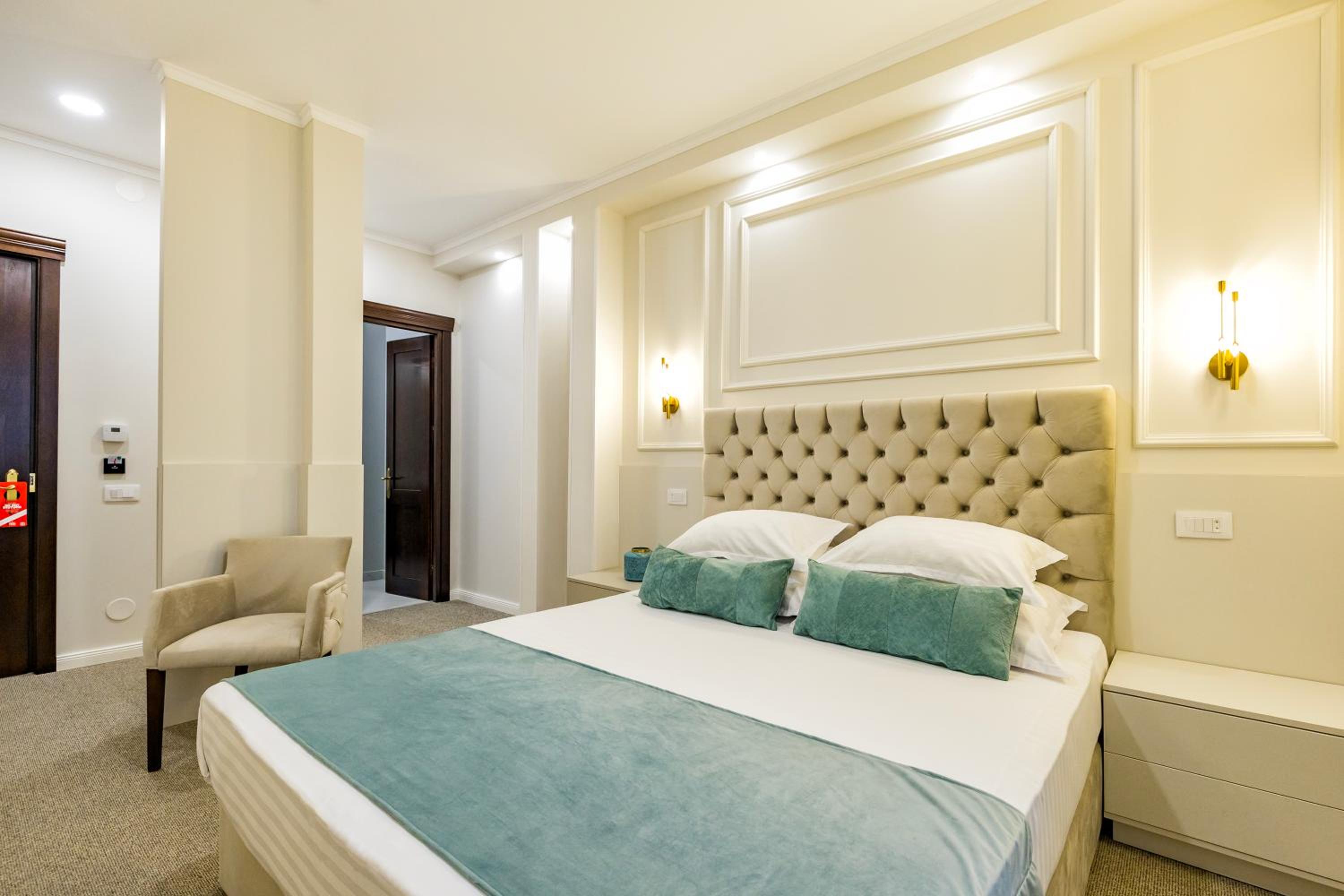 Superior King Room