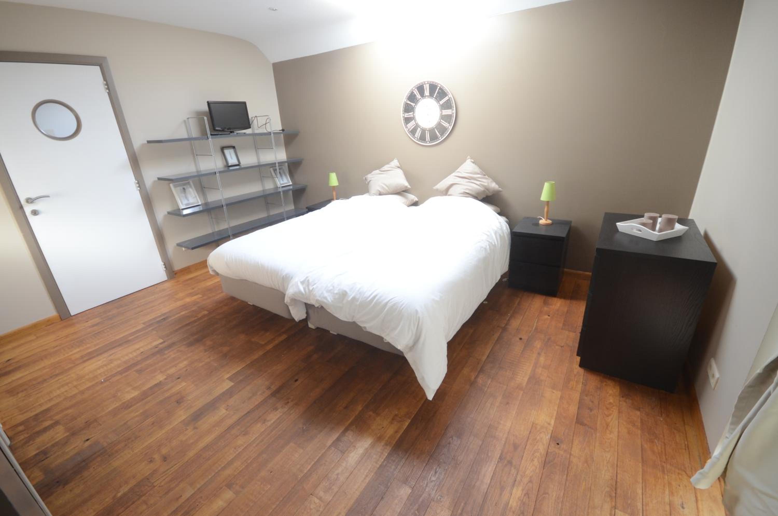 Family Room with Private Bathroom photo 1