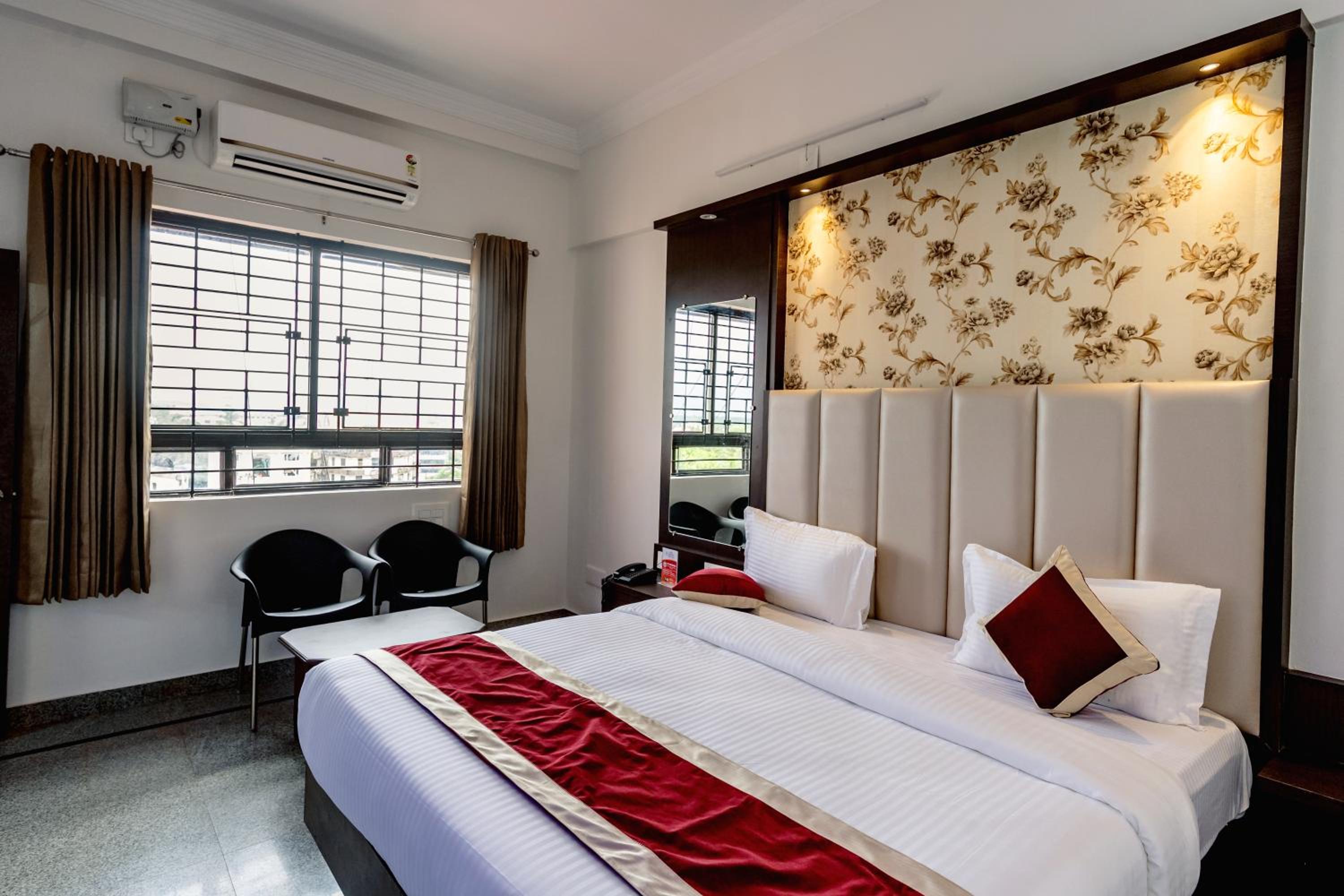Double or Twin Room - Photo 4
