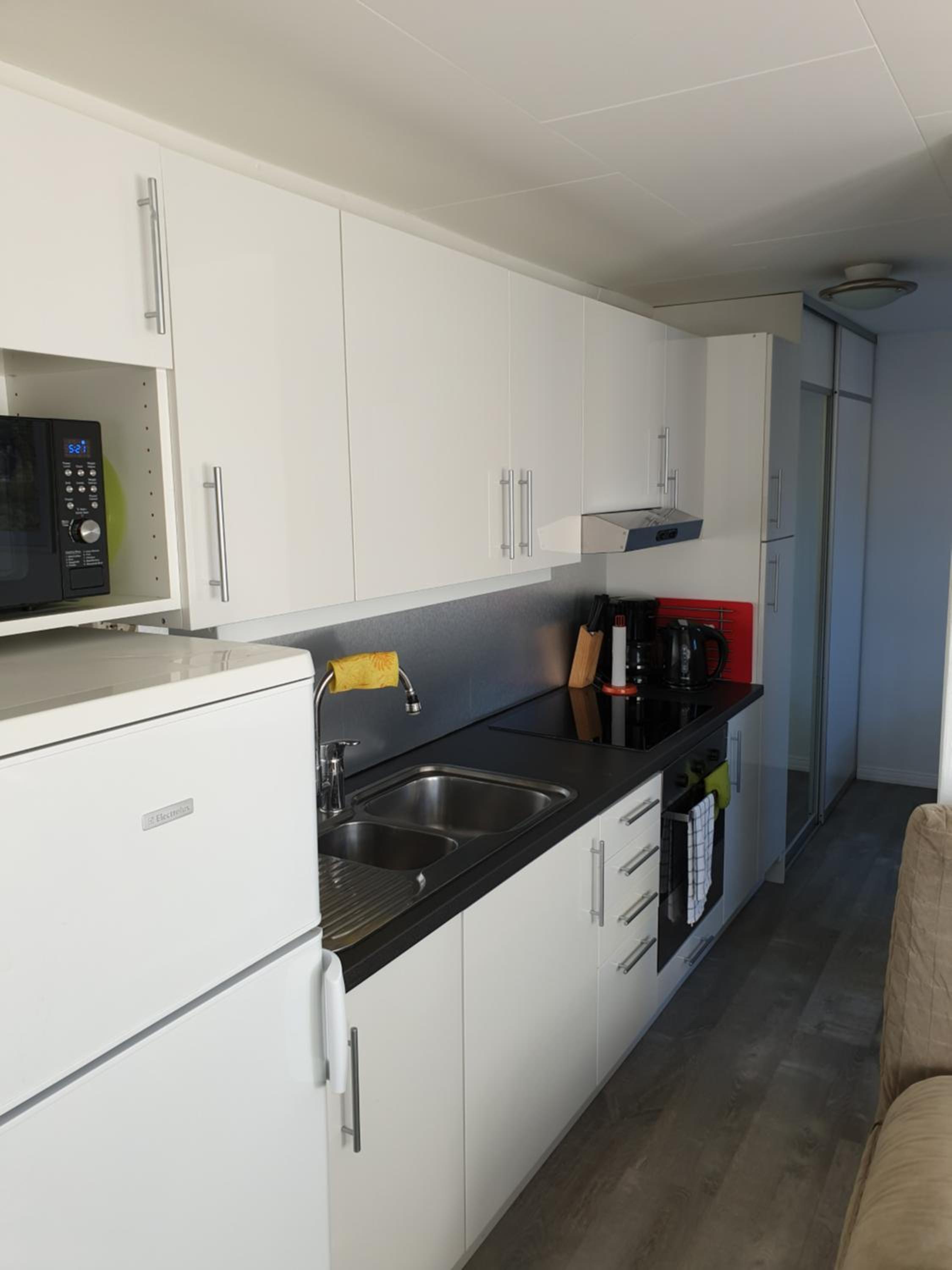 Apartment photo 2