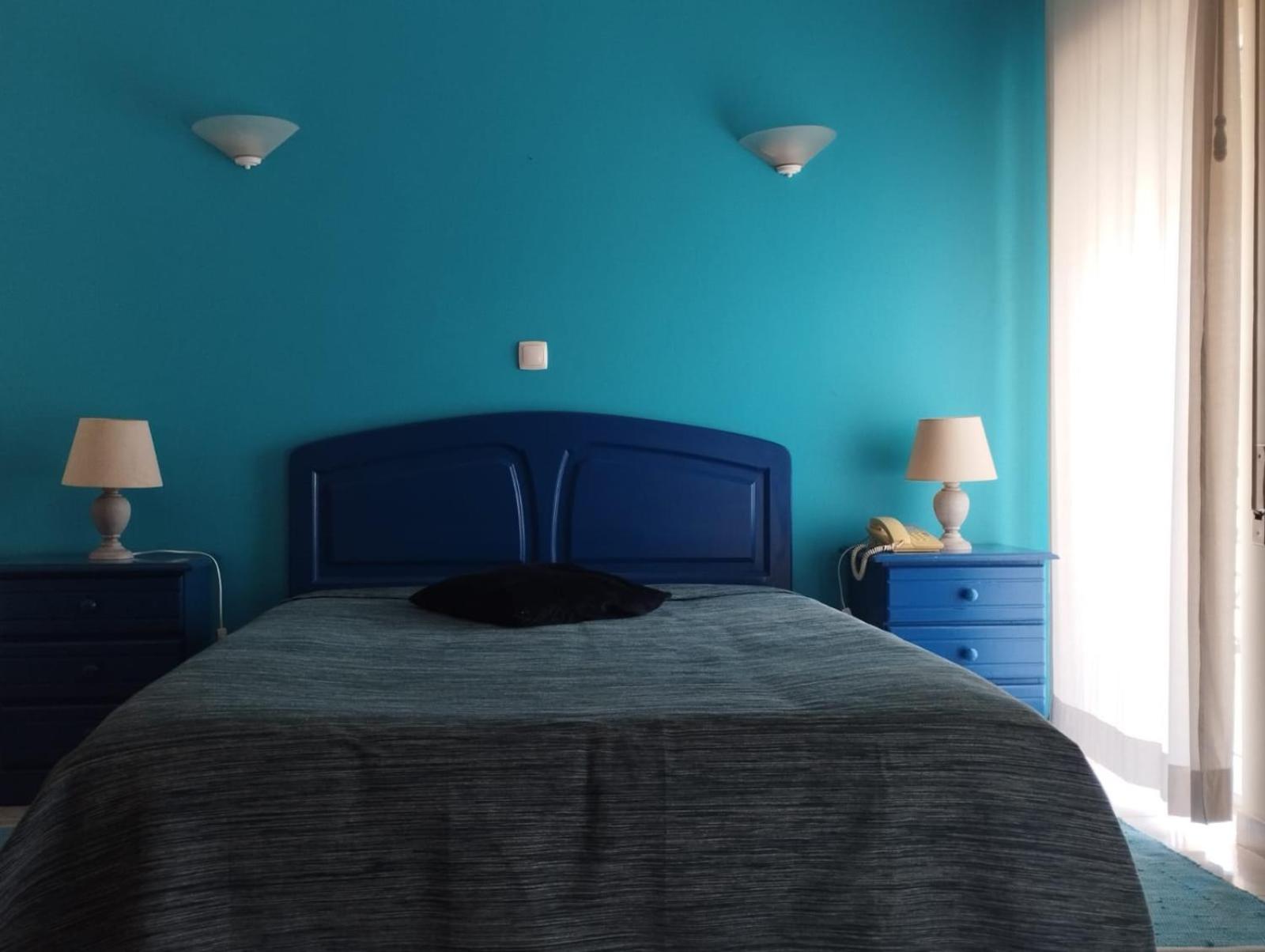 One-Bedroom Apartment with Sea View - Photo 27