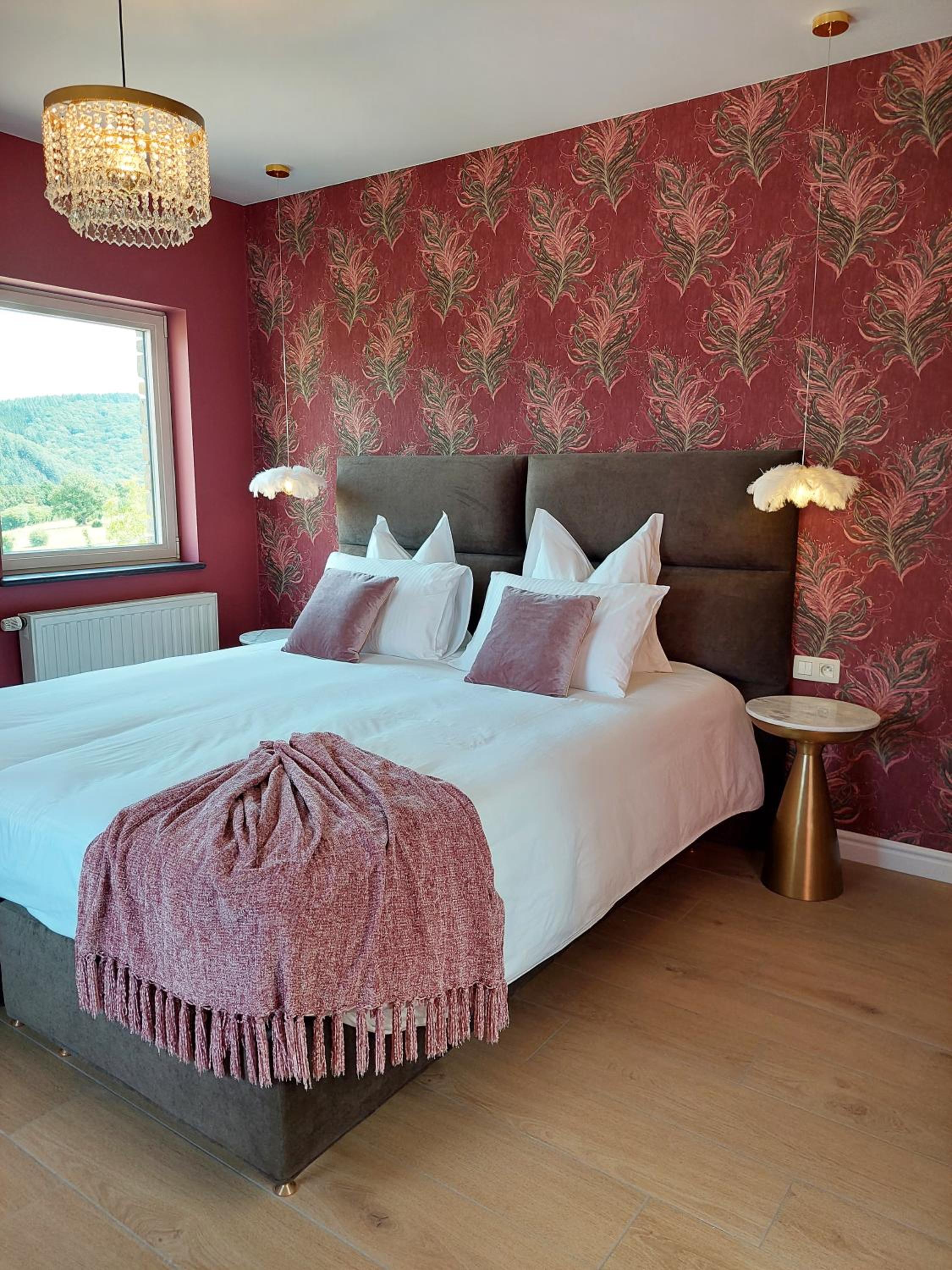 Deluxe King Room photo 1