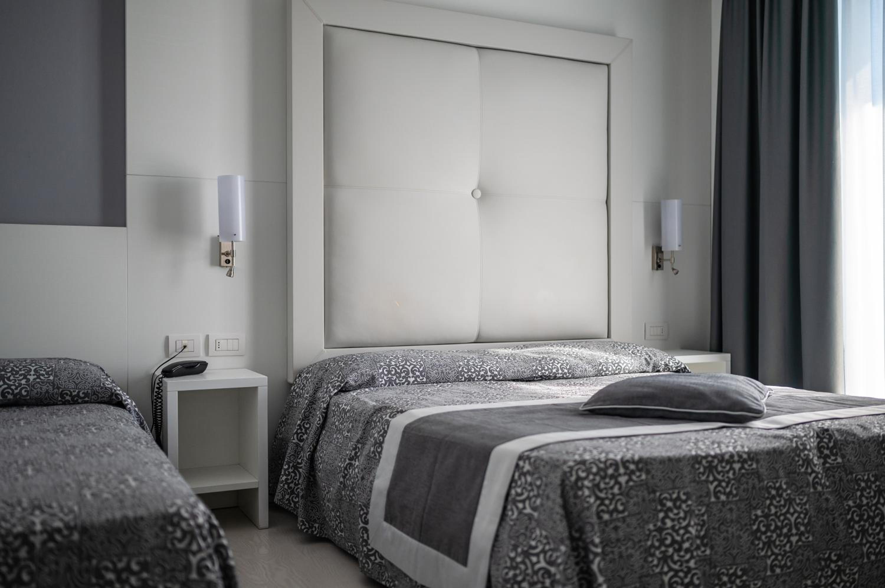 Comfort Triple Room with Beach Package