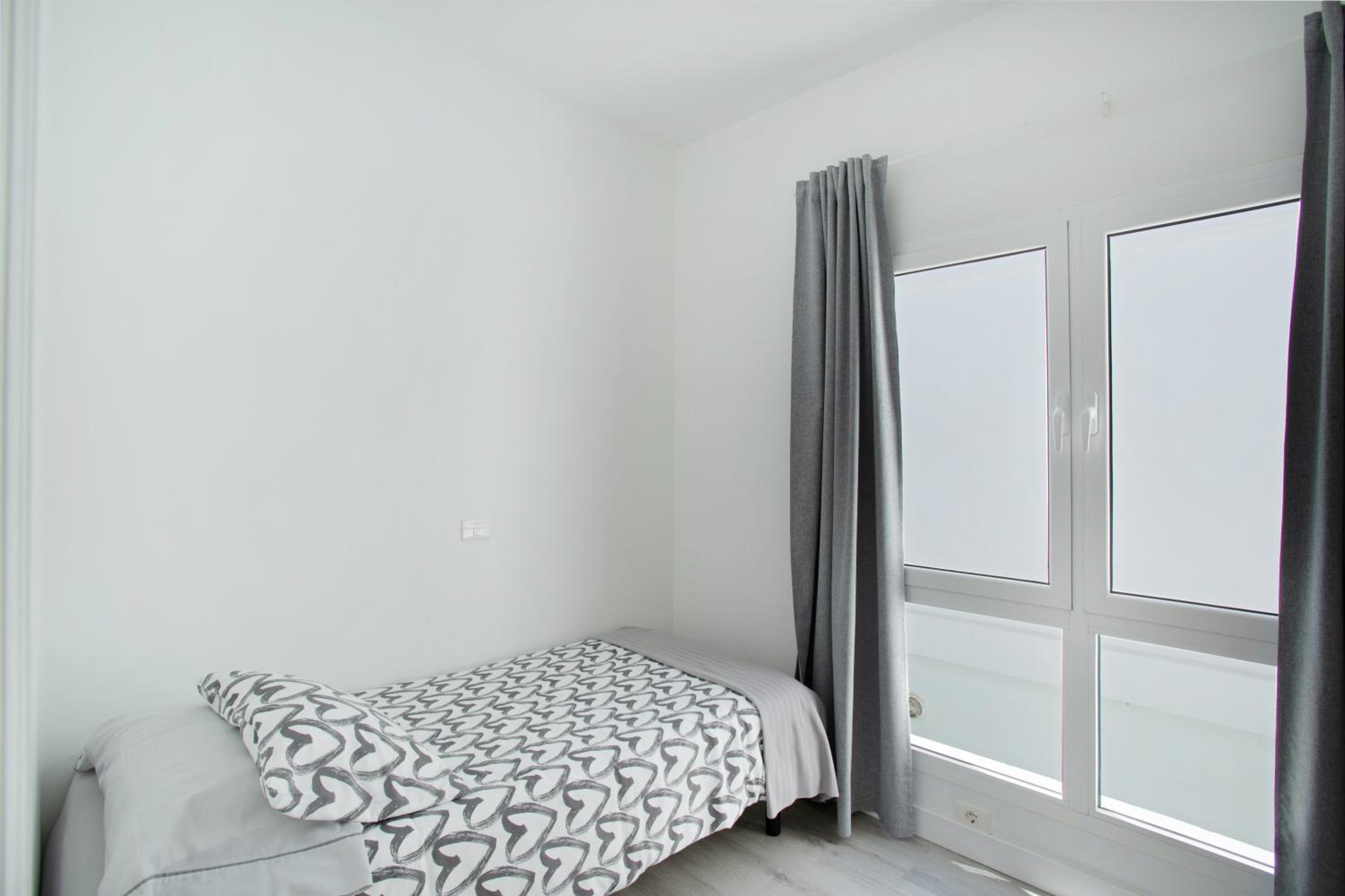 Three-Bedroom Apartment with Water View photo 2