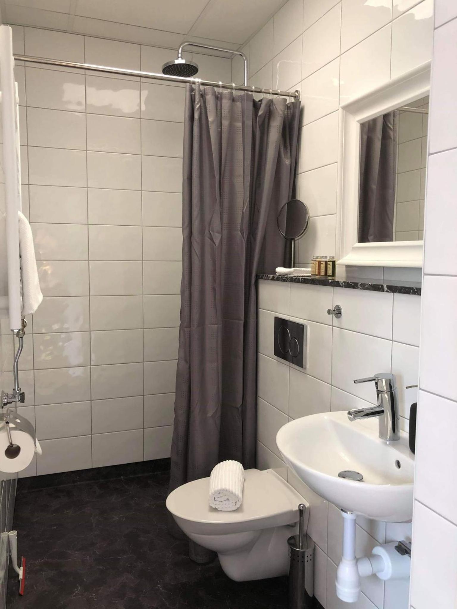 Family Double Room - Photo 6