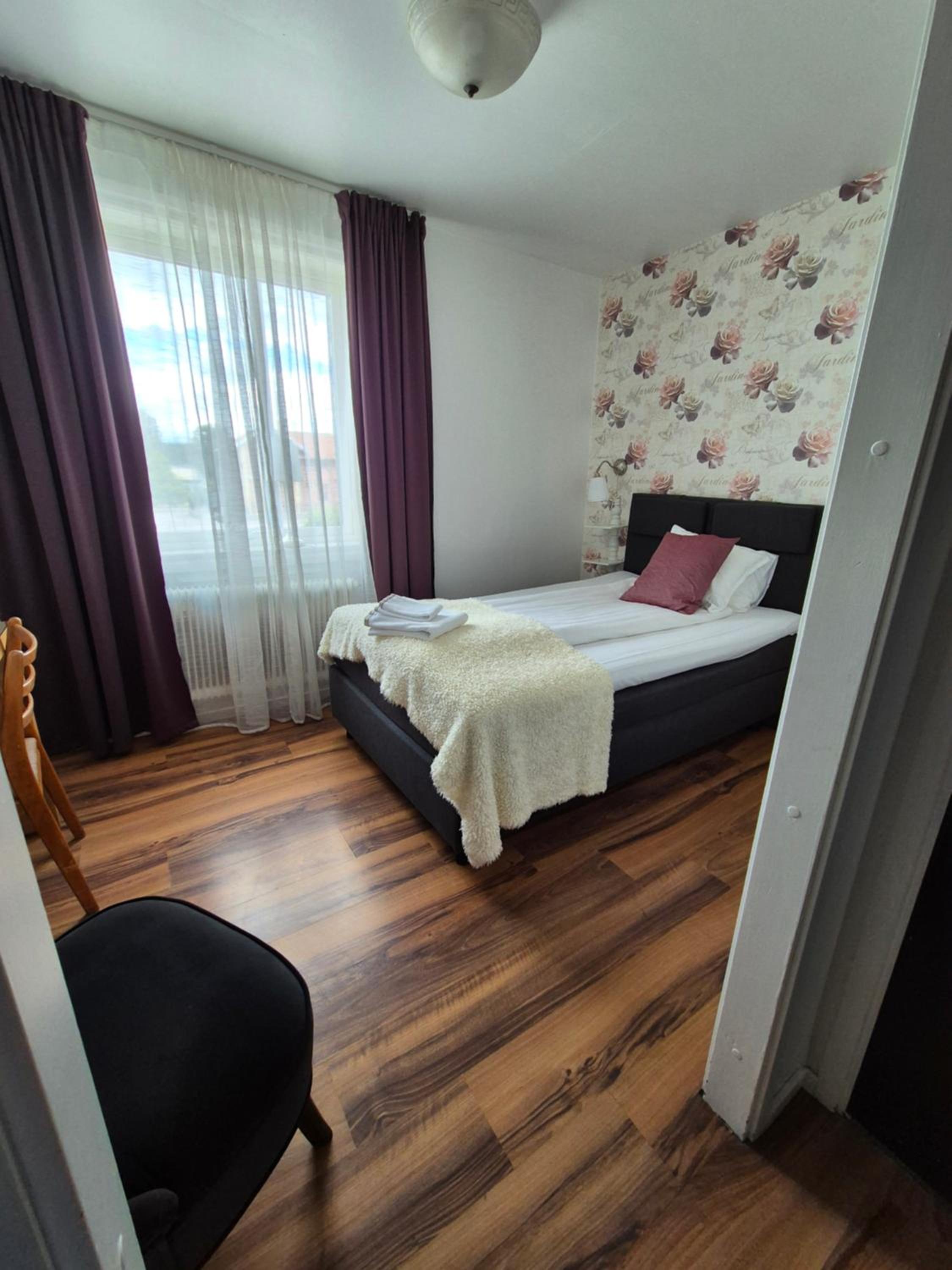 Family Double Room - Photo 7