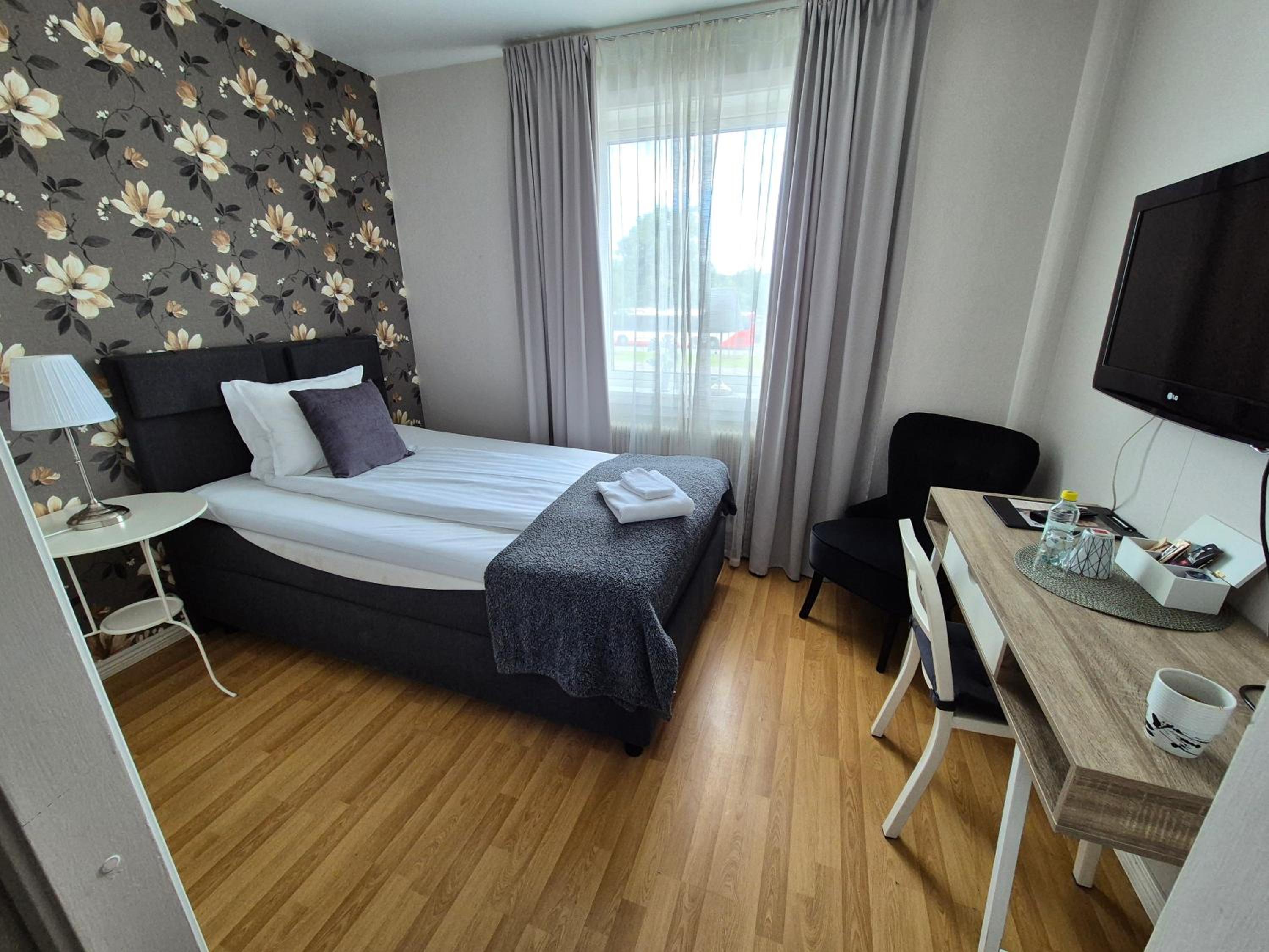 Family Double Room - Photo 3