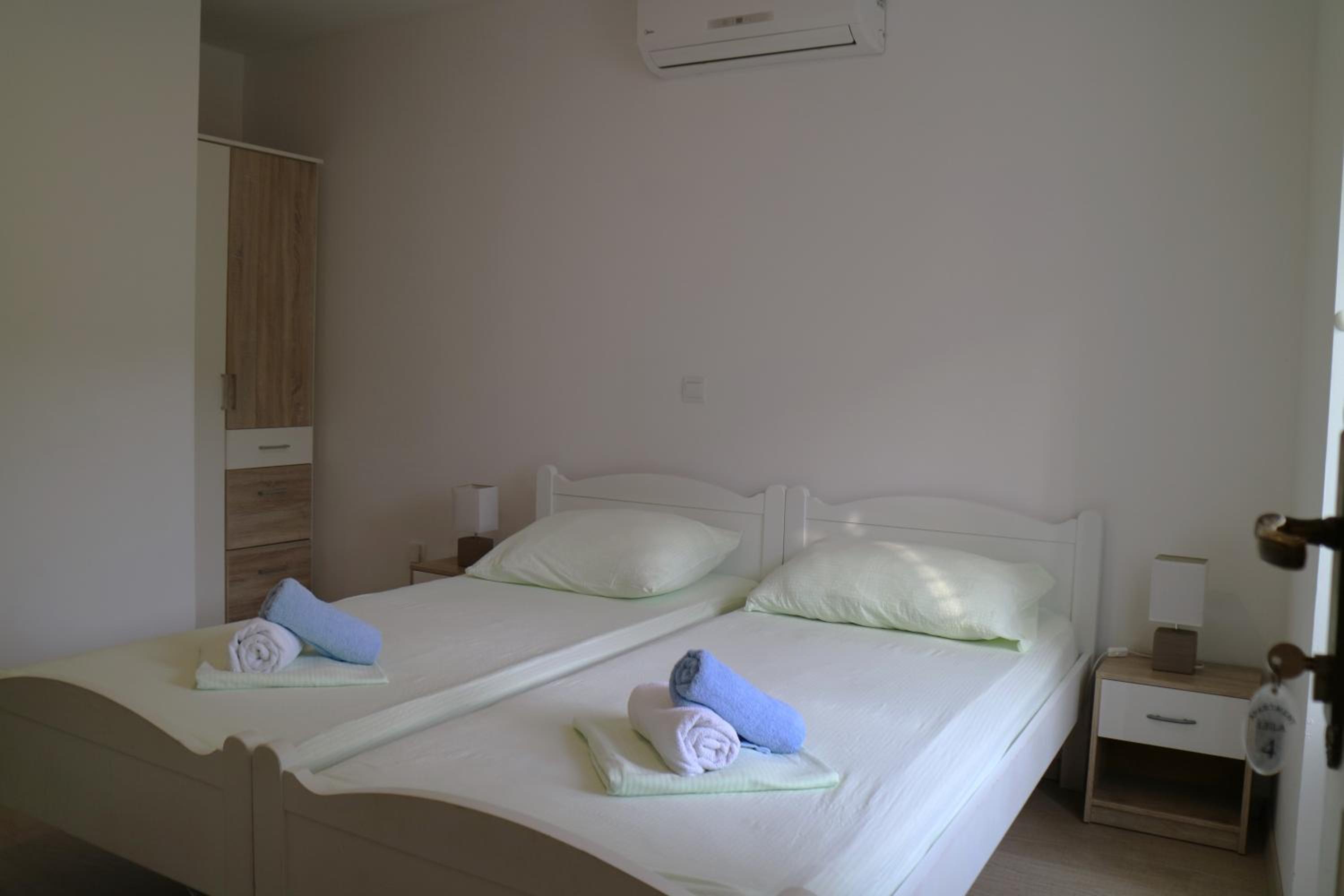 Deluxe Double or Twin Room - Photo 16