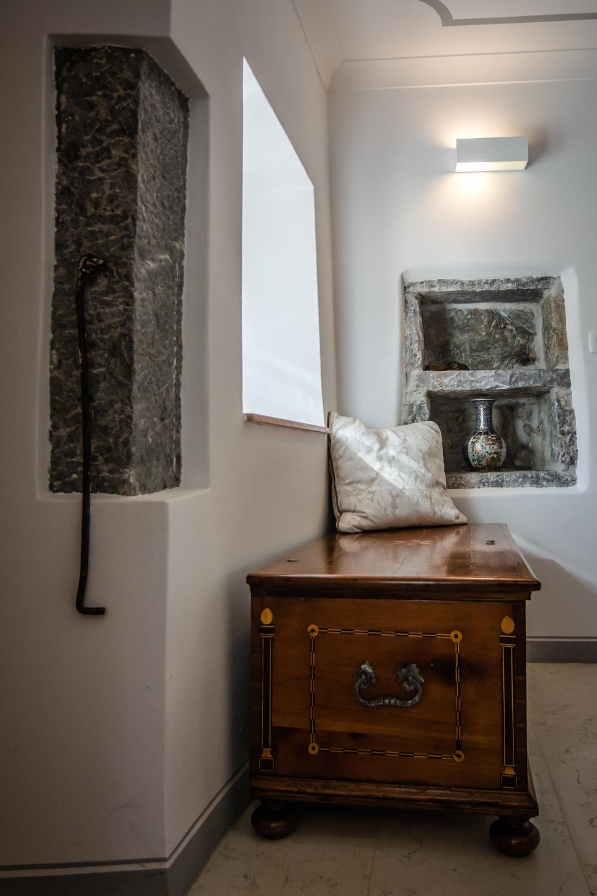 Deluxe Queen Room photo 2