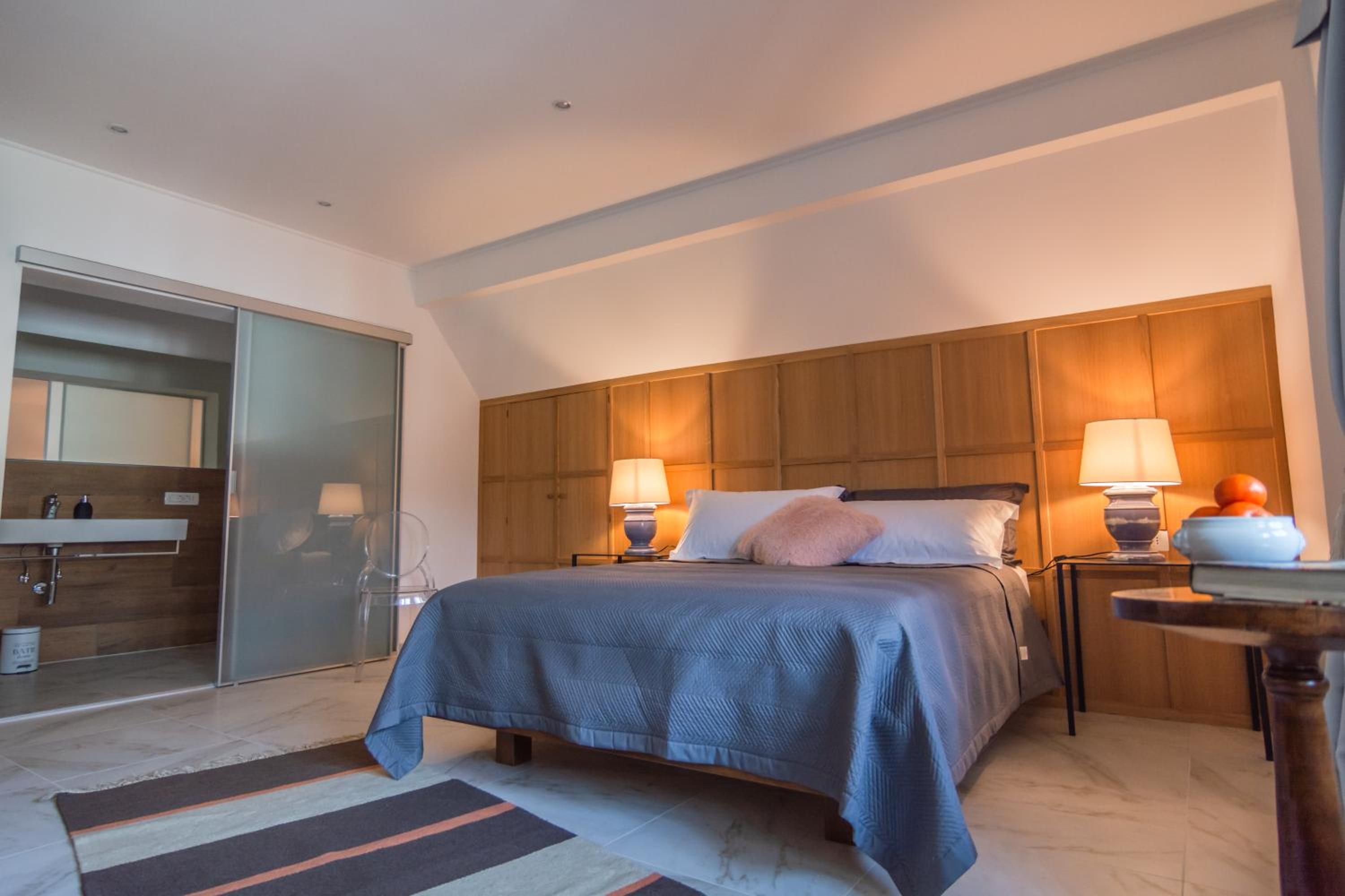 Deluxe Queen Room photo 1