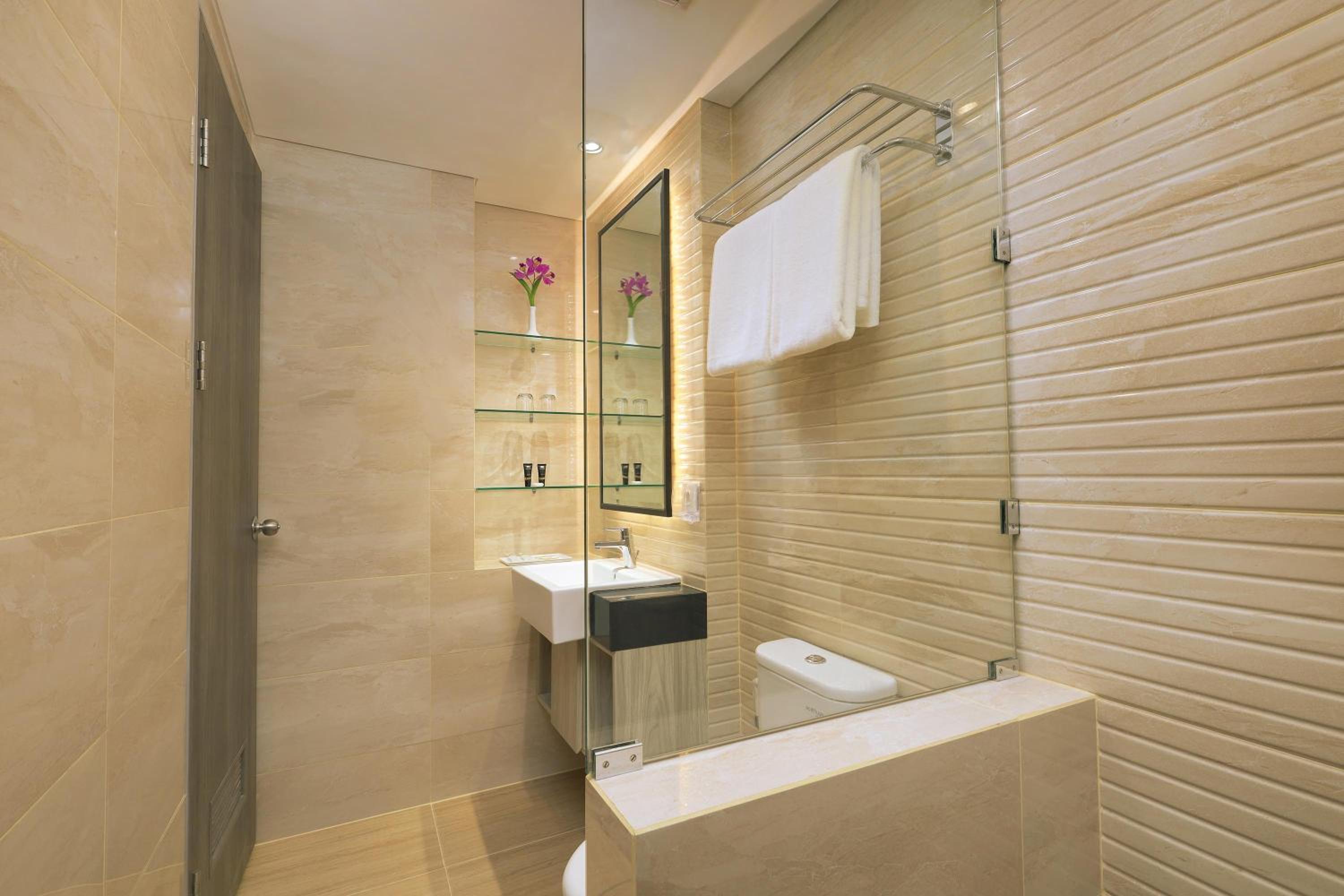 Superior Double Room (Newly Renovated) - Photo 3