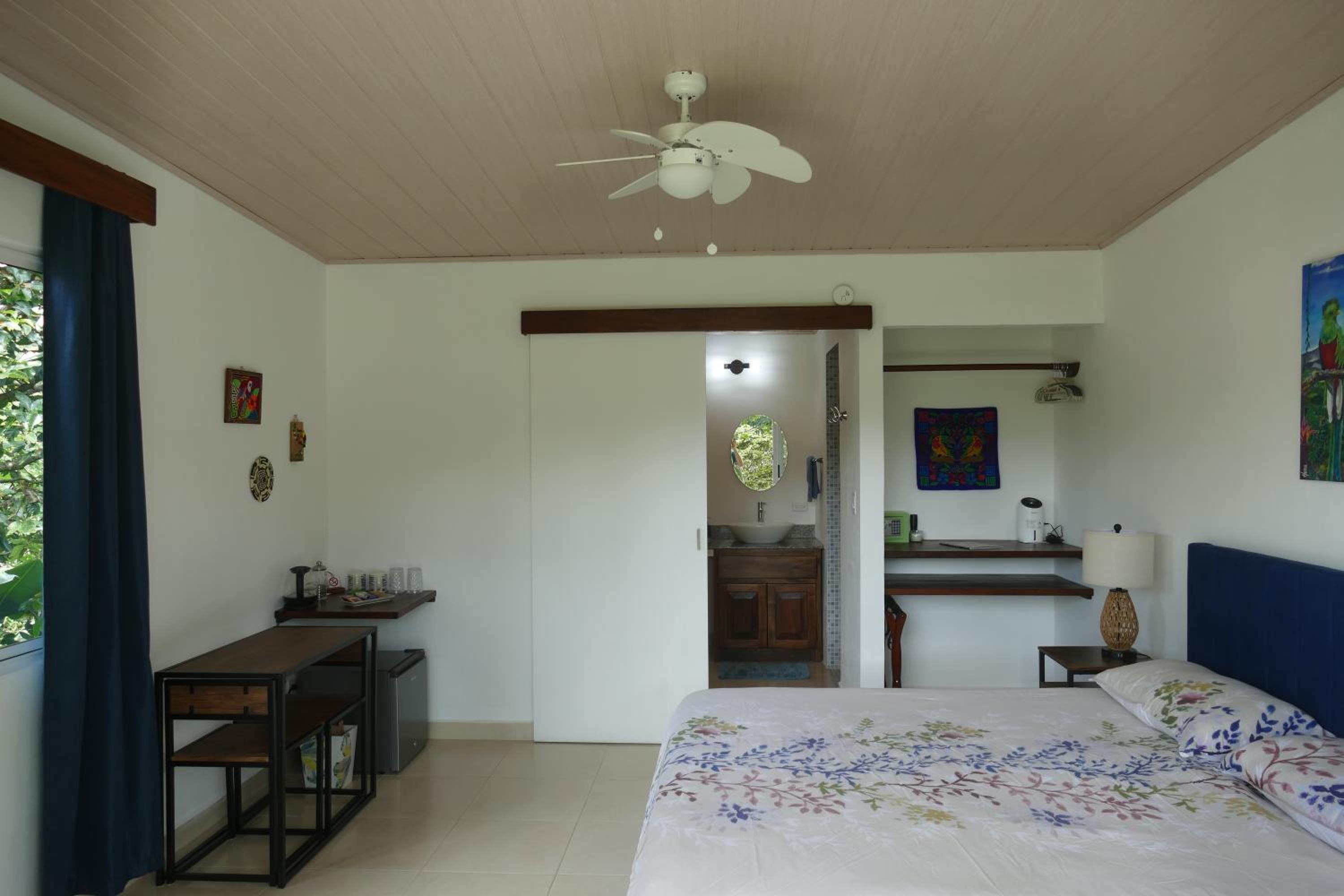 Bungalow with Garden View photo 3