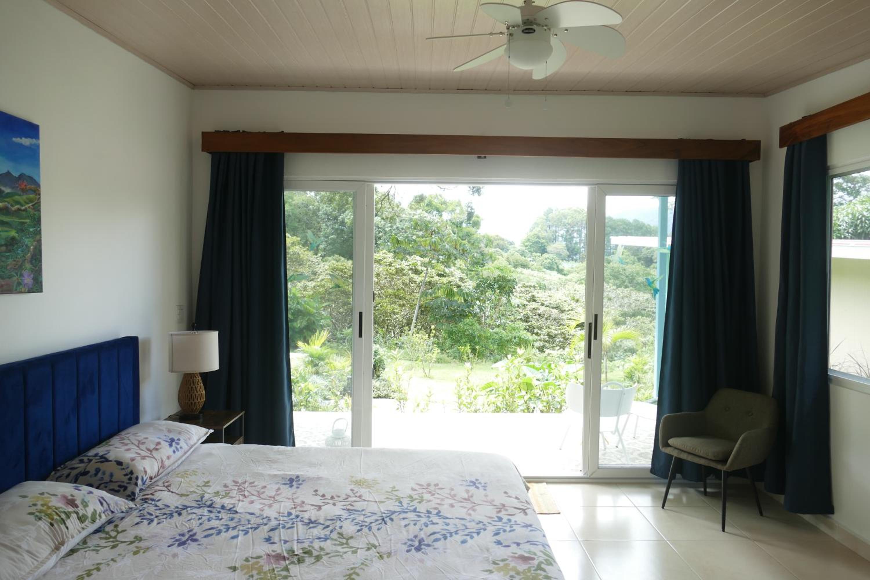 Bungalow with Garden View photo 2