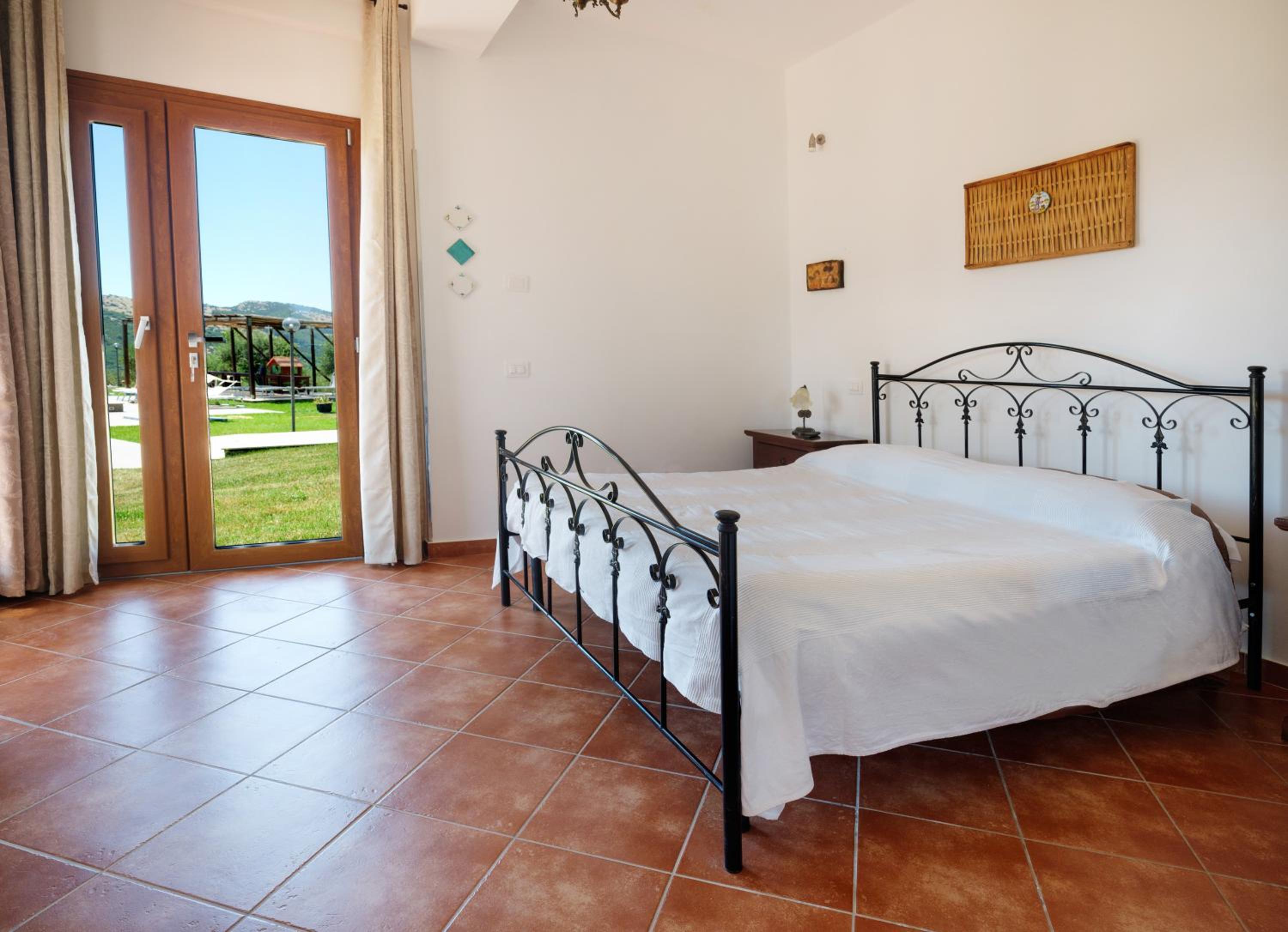 King Room with Pool View photo 1